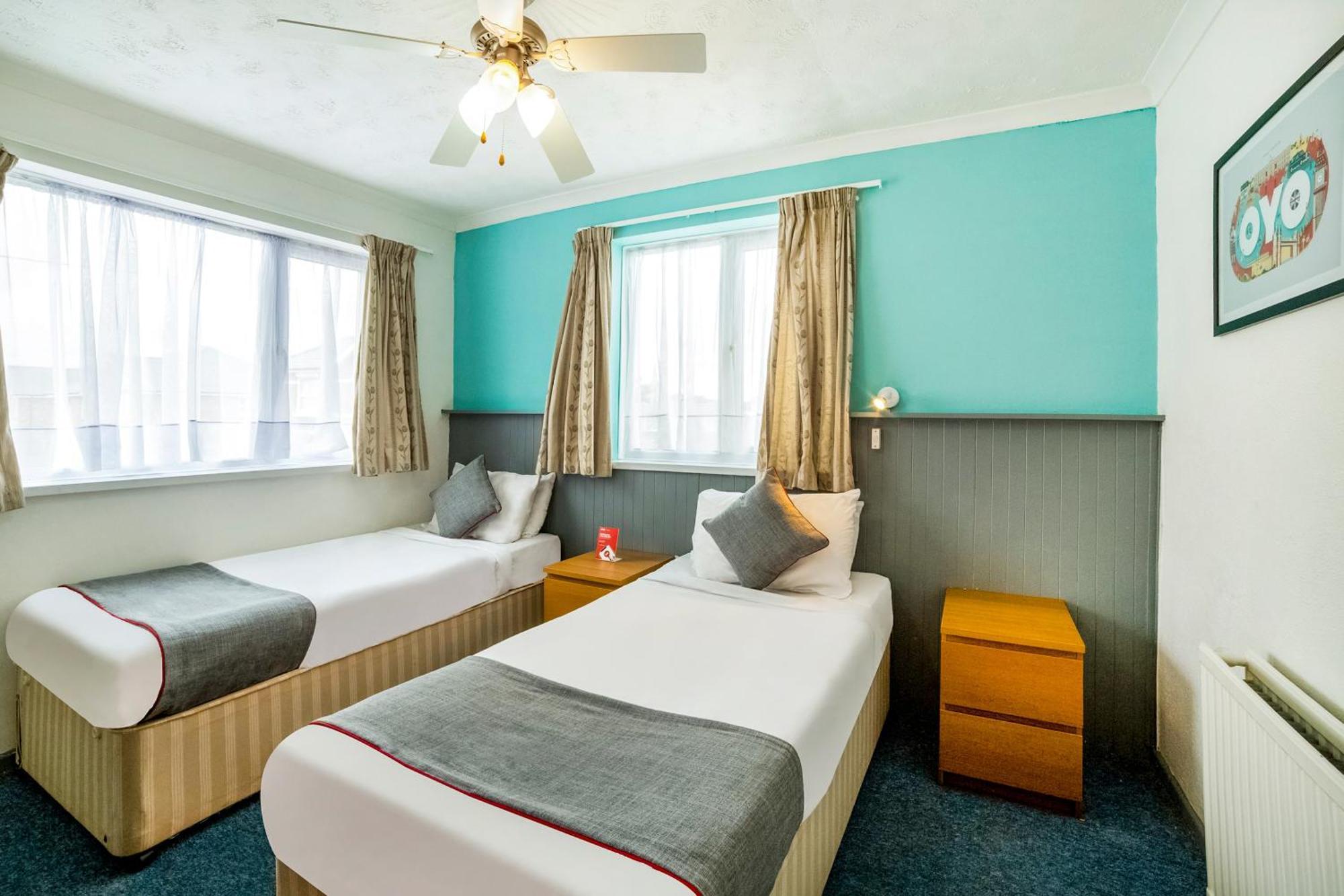 Standard Twin Room,1663033378:JPEG