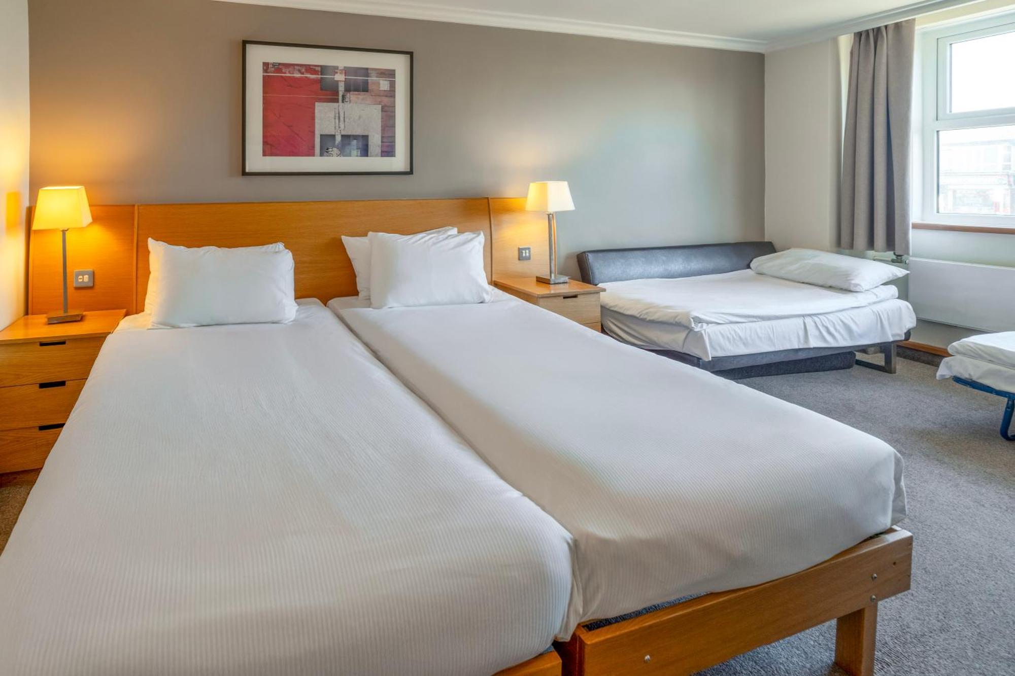 Large Twin Room,1668047441:JPEG