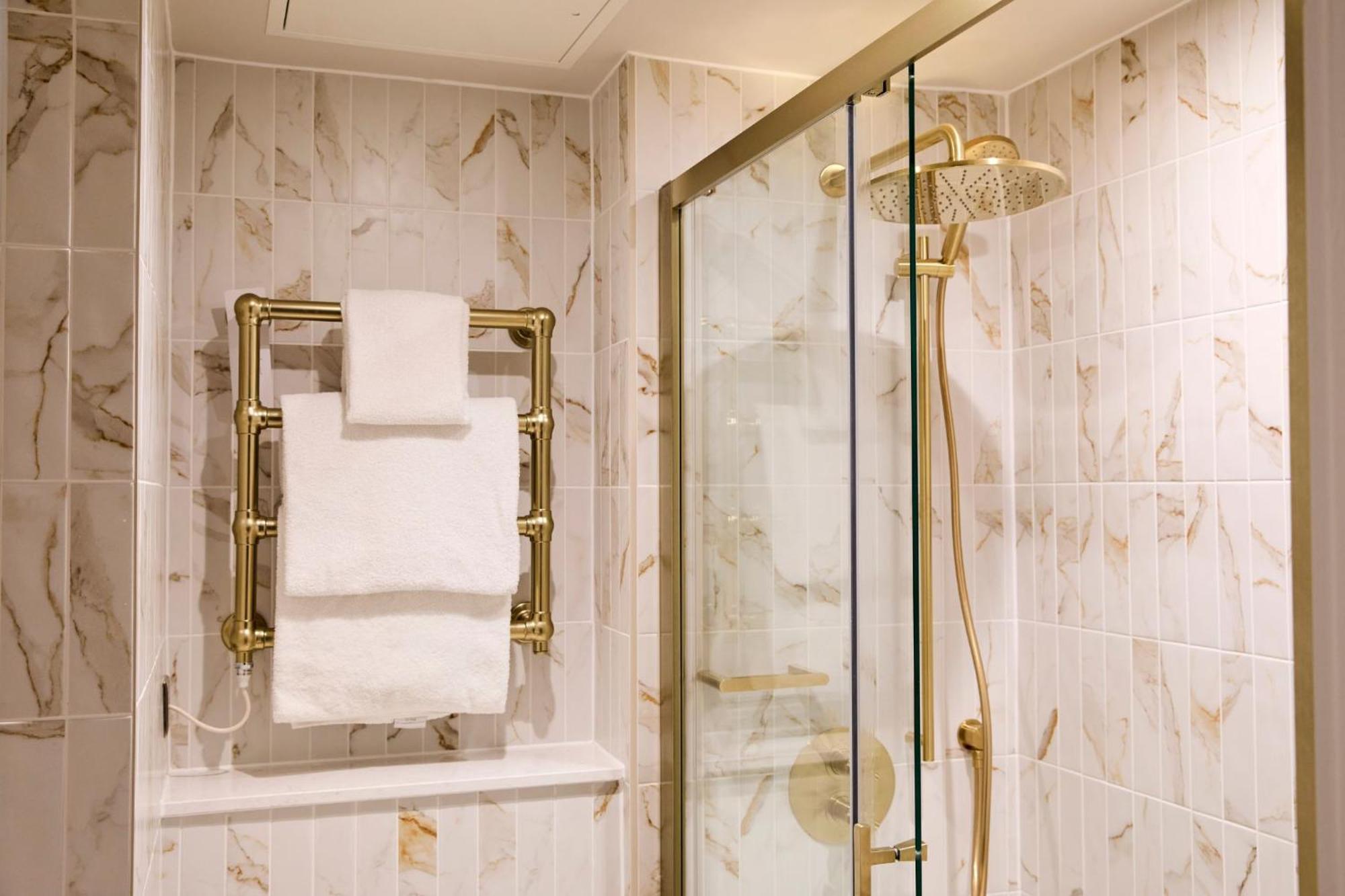 Superior Double Room,1672561422:JPEG