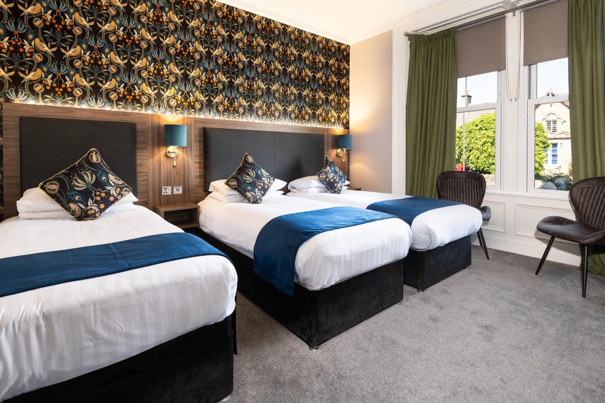 Family Room,1672583362:JPEG