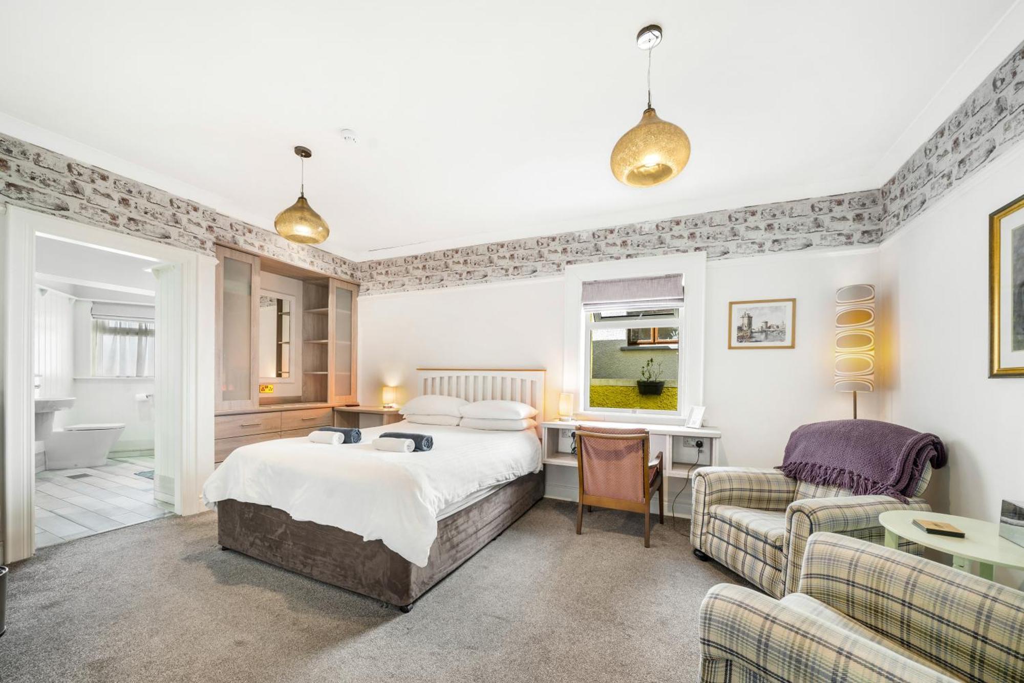 Deluxe Double Room,1672598977:JPEG
