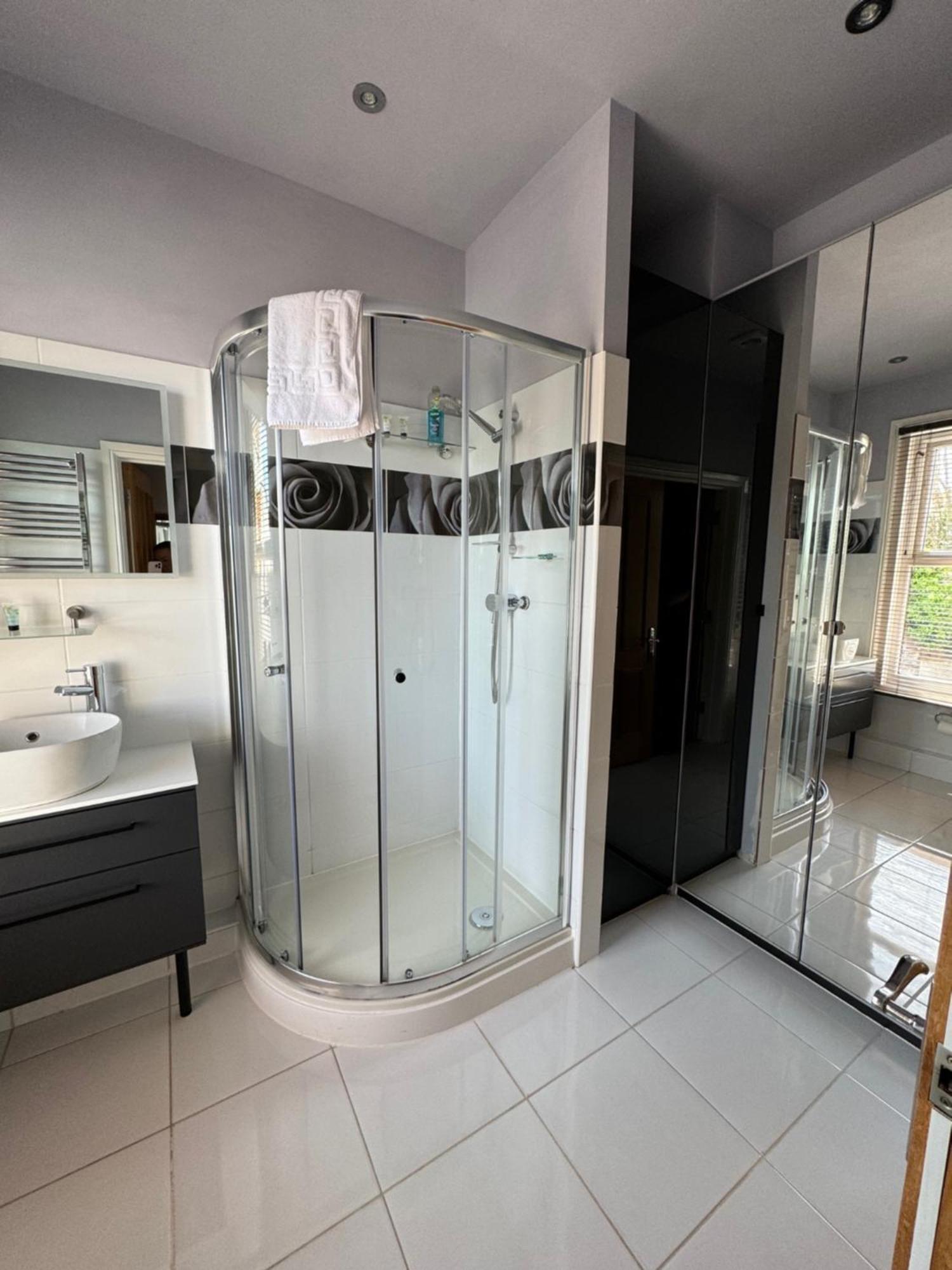 Double Room,1677870623:JPEG