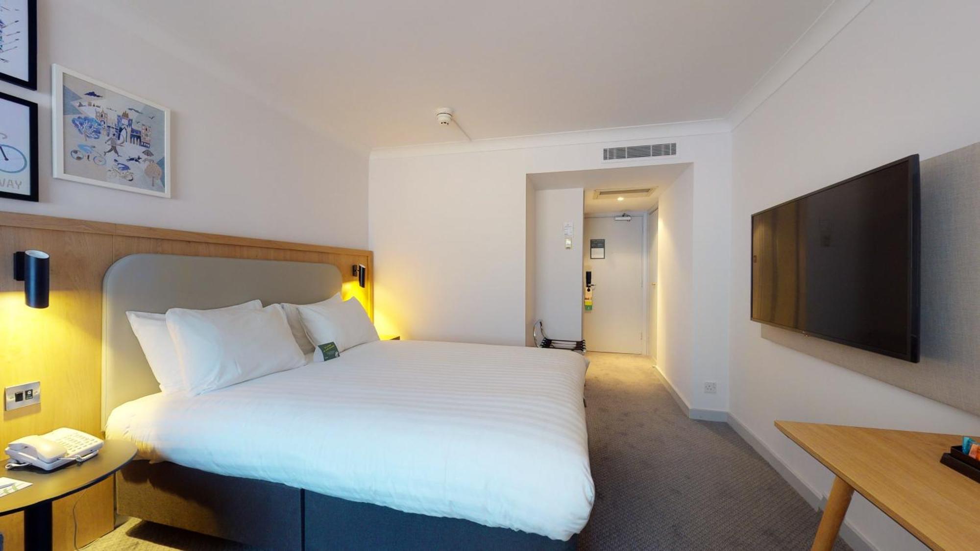 Standard Room,1722895734:JPEG