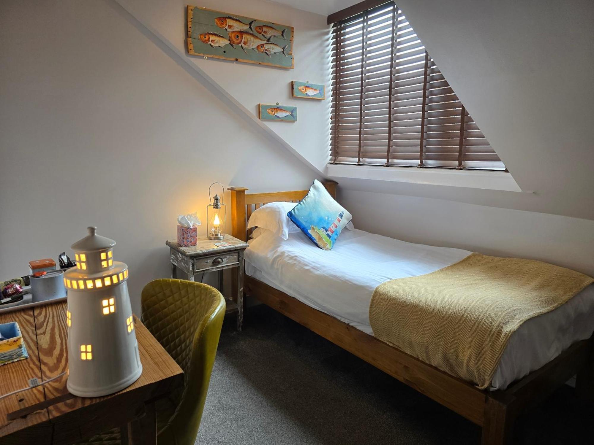 Single Room Ensuite,1686423943:JPEG