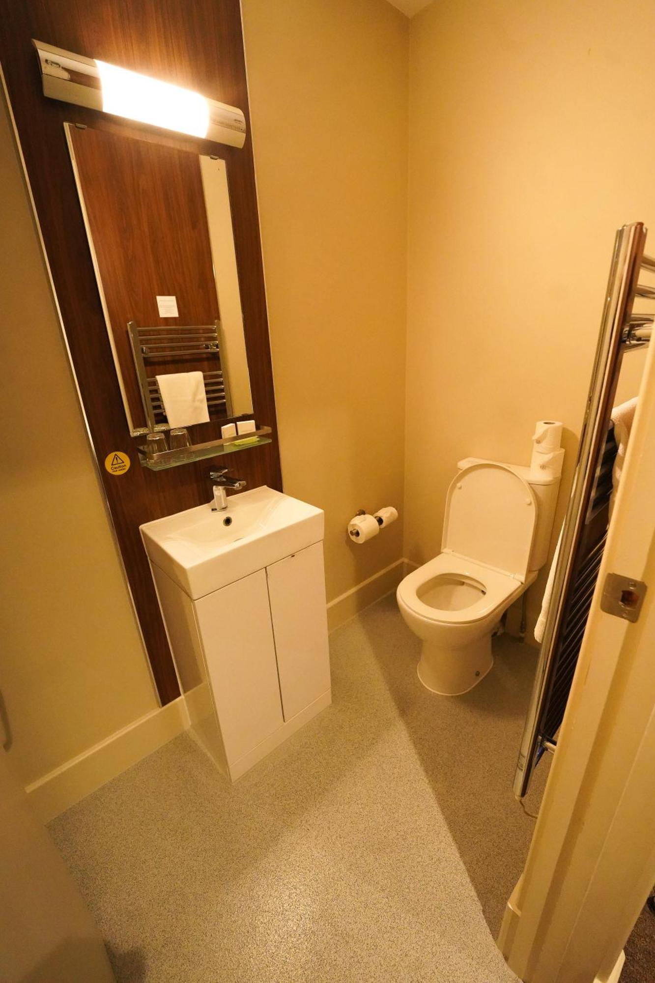 Double Room,1695759573:JPEG