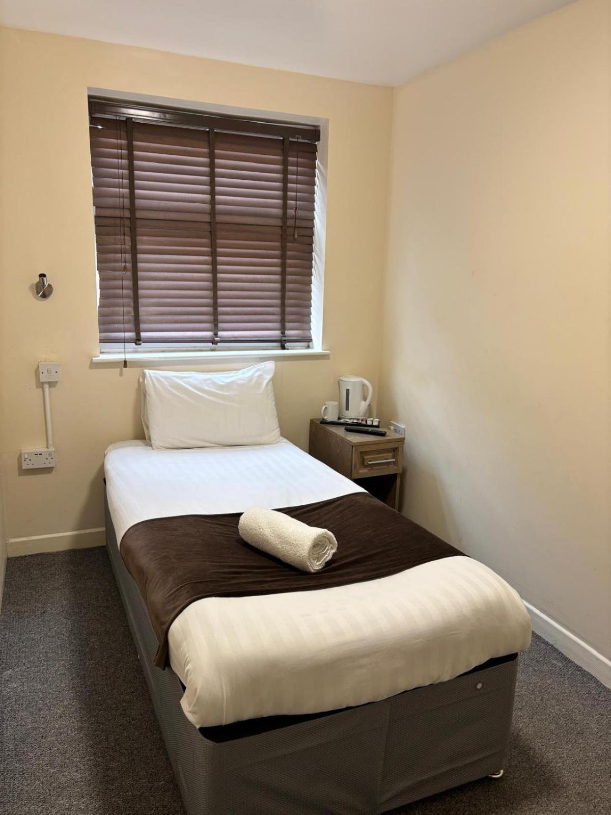 Single Room,1696631300:JPEG