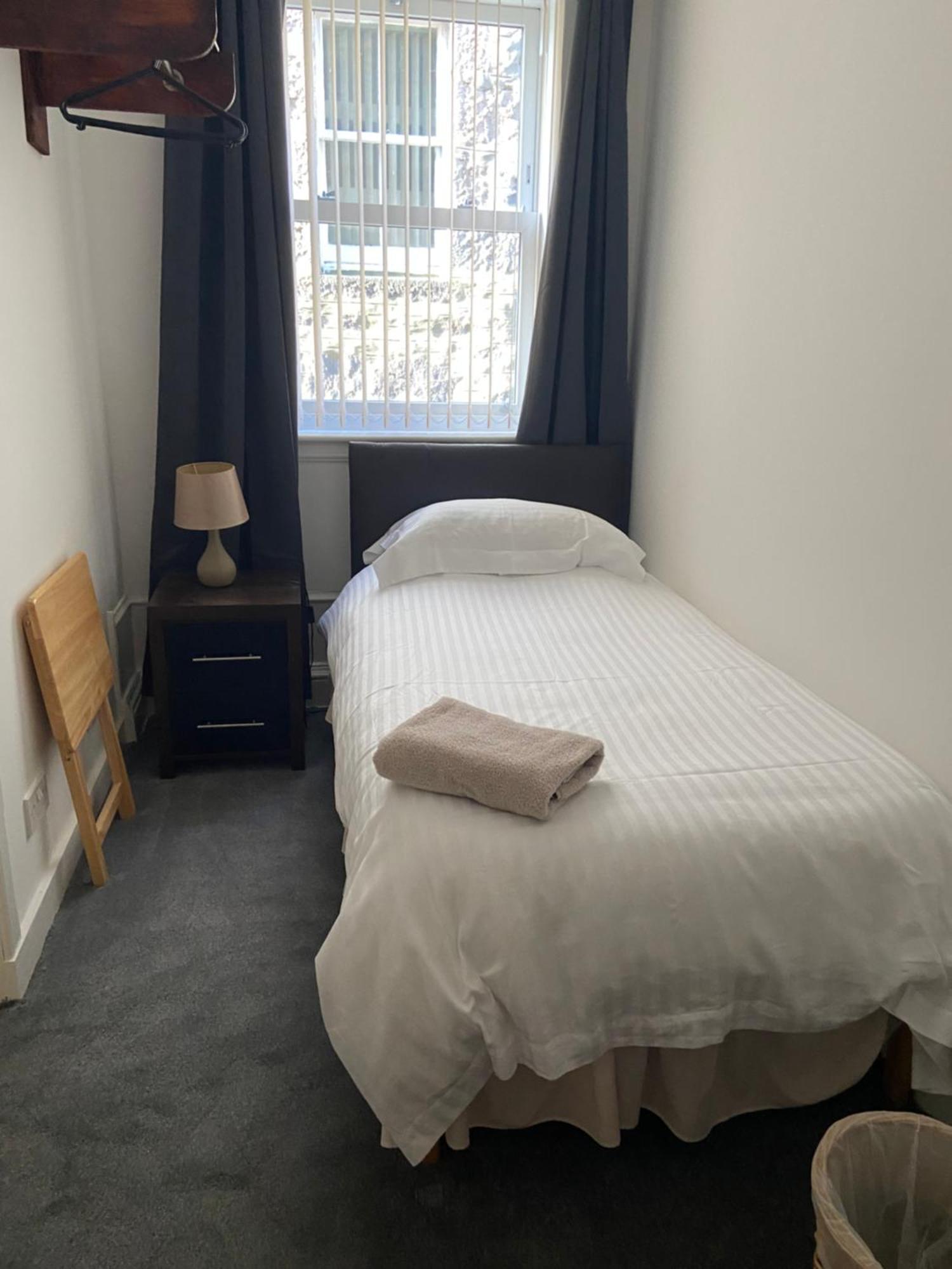 Small Single Room,1698221118:JPEG