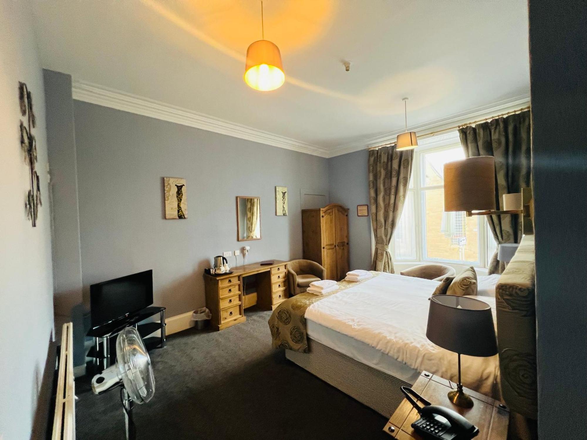 Deluxe Double or Twin Room