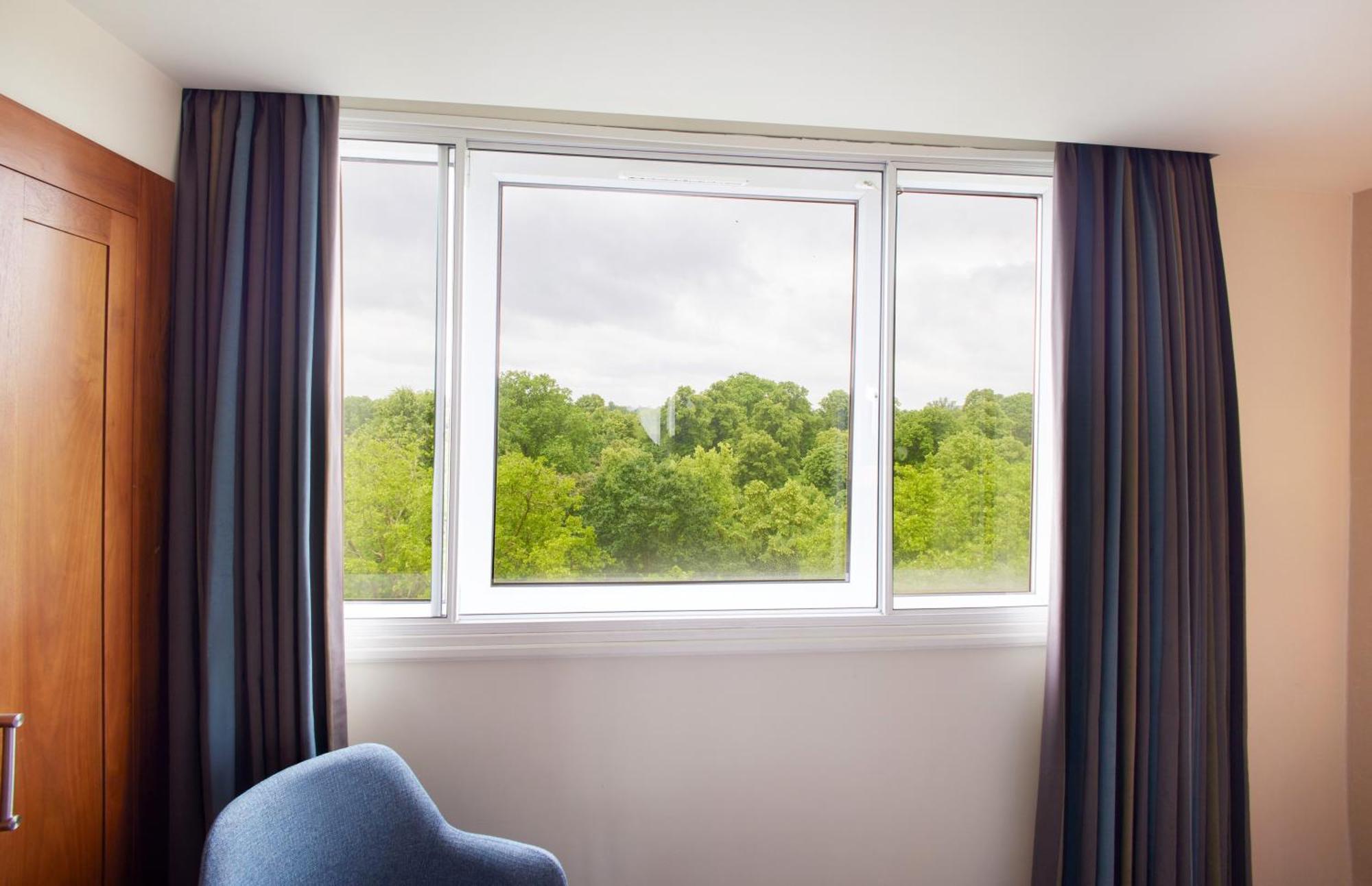 Deluxe Family Room,1742566738:JPEG