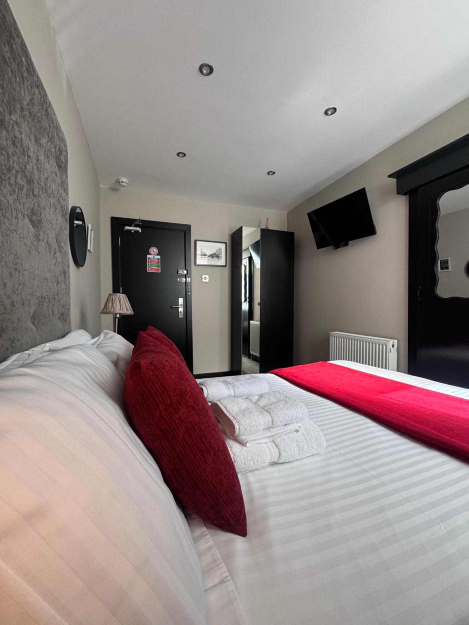 Standard Double Room,1699071616:JPEG
