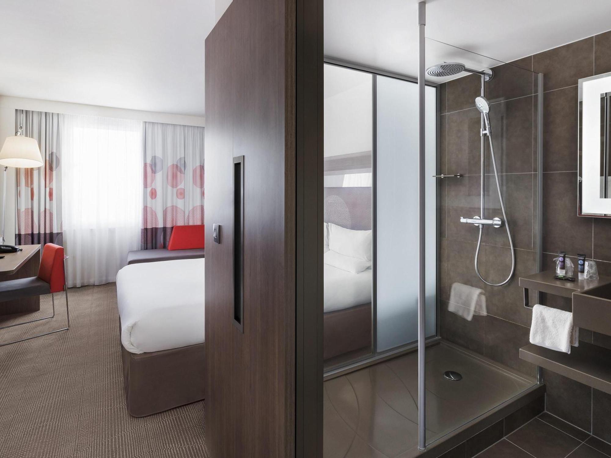 Standard Queen Room,1704827378:JPEG