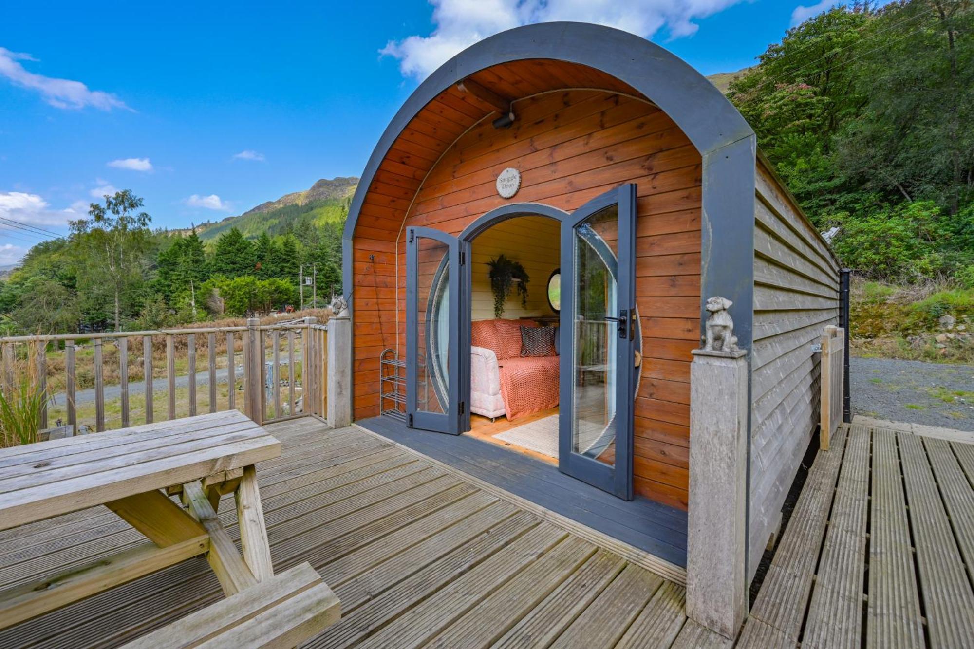 Chalet,1707001727:JPEG