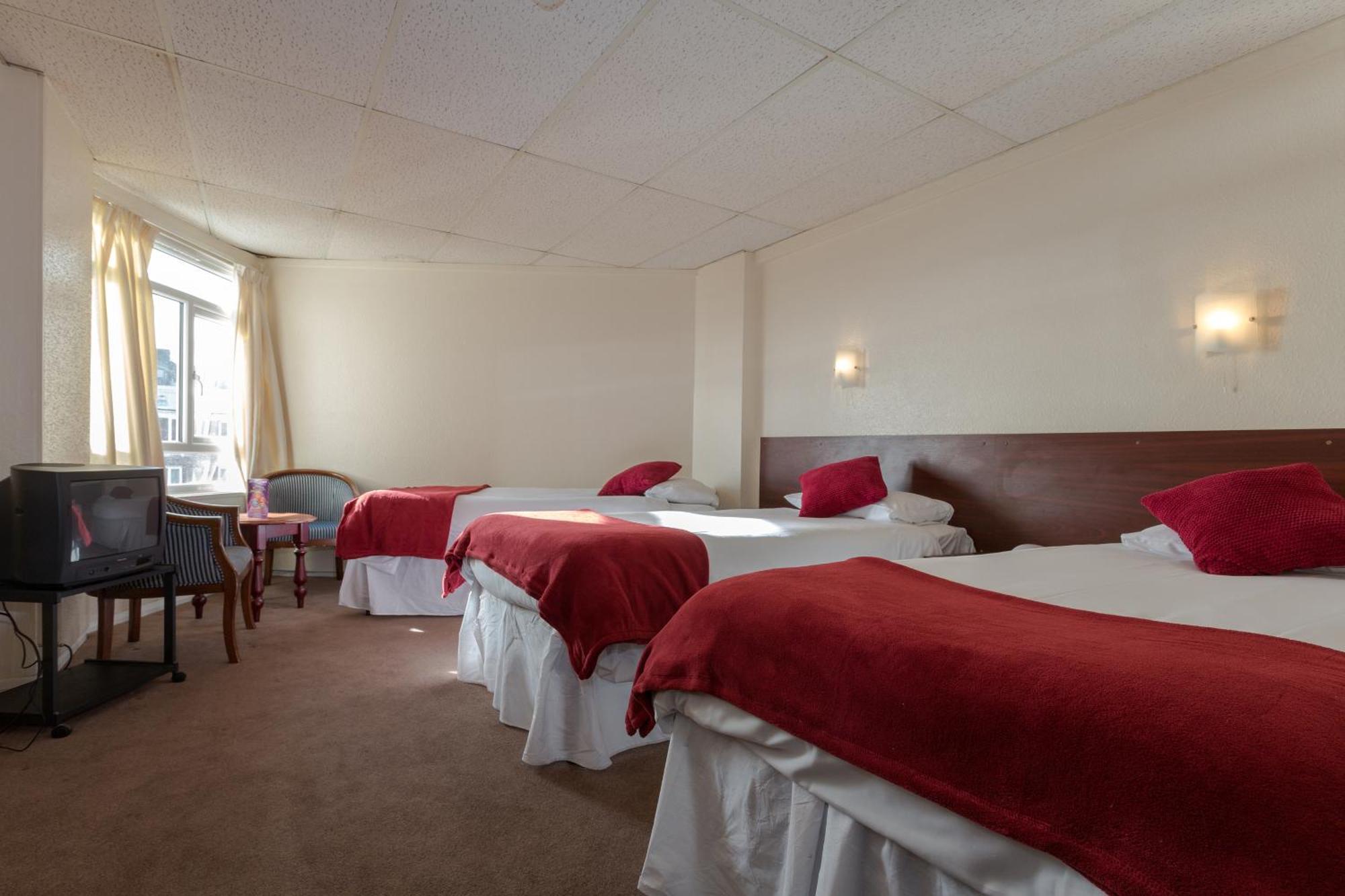 Standard Triple Room,1716981110:JPEG