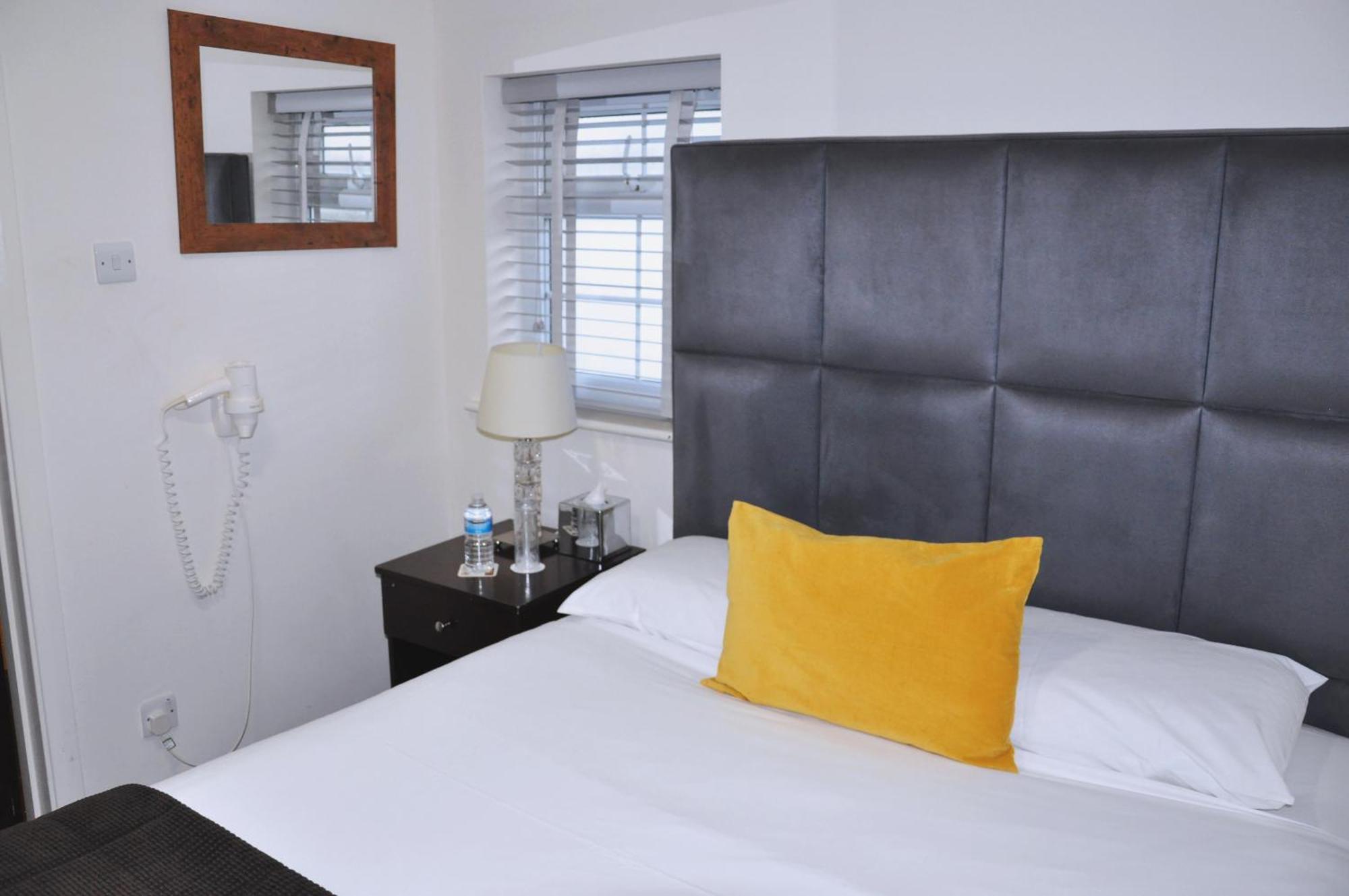 Deluxe Single Room,1722895748:JPEG