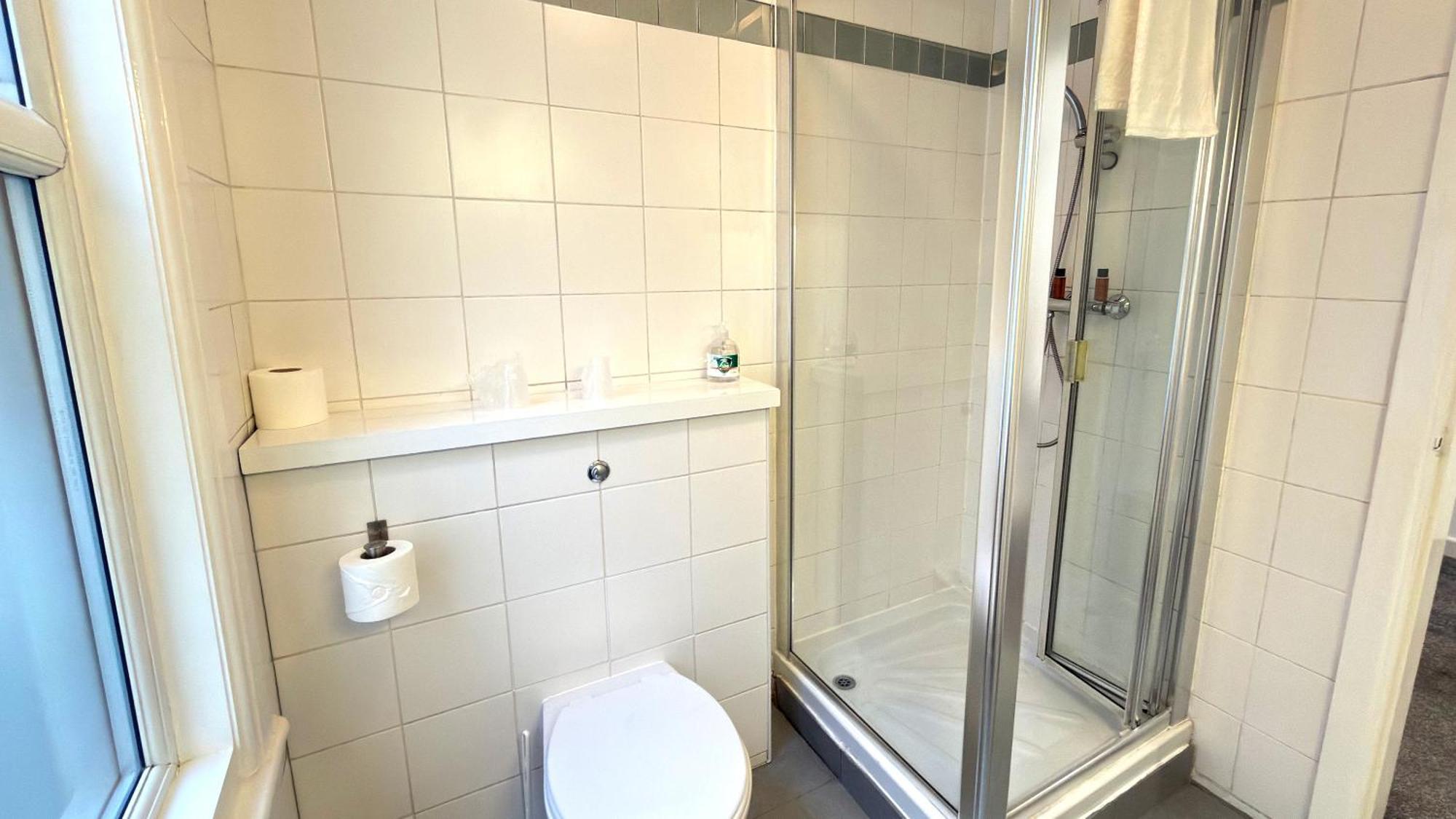 Double Room with Private Bathroom,1724795178:JPEG