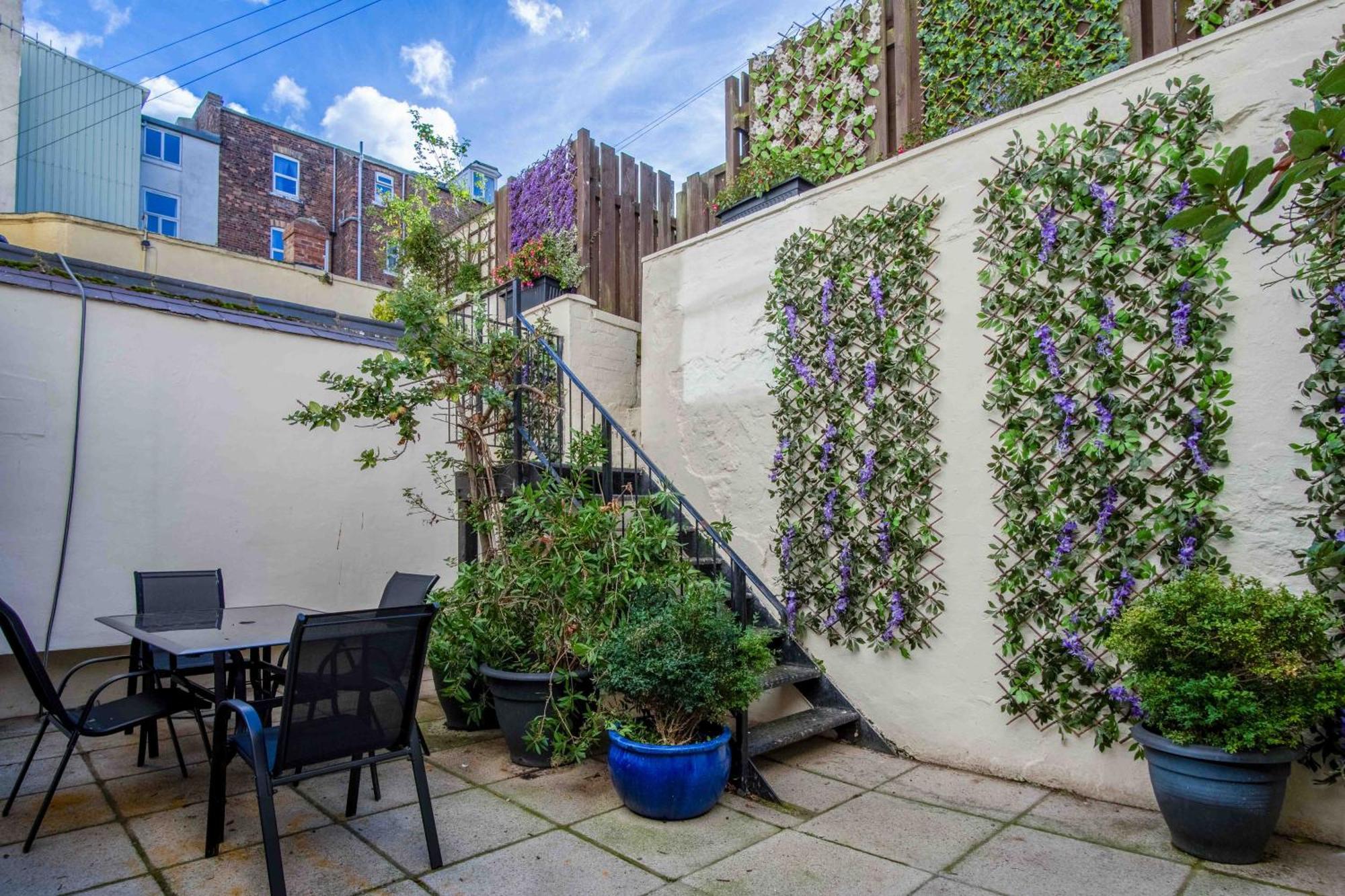 Two-Bedroom Apartment,1731399959:JPEG