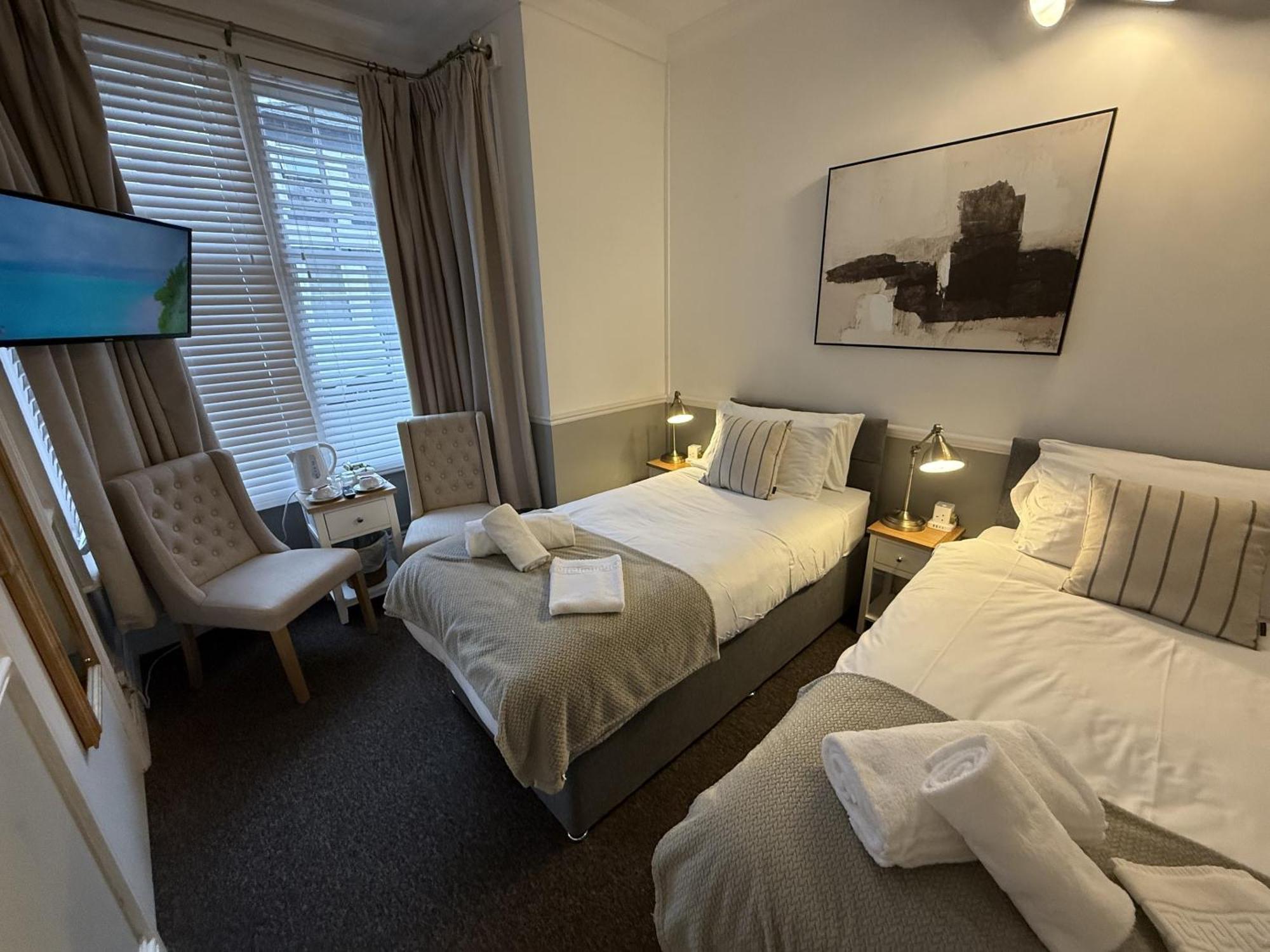 Superior Twin Room,1731406857:JPEG