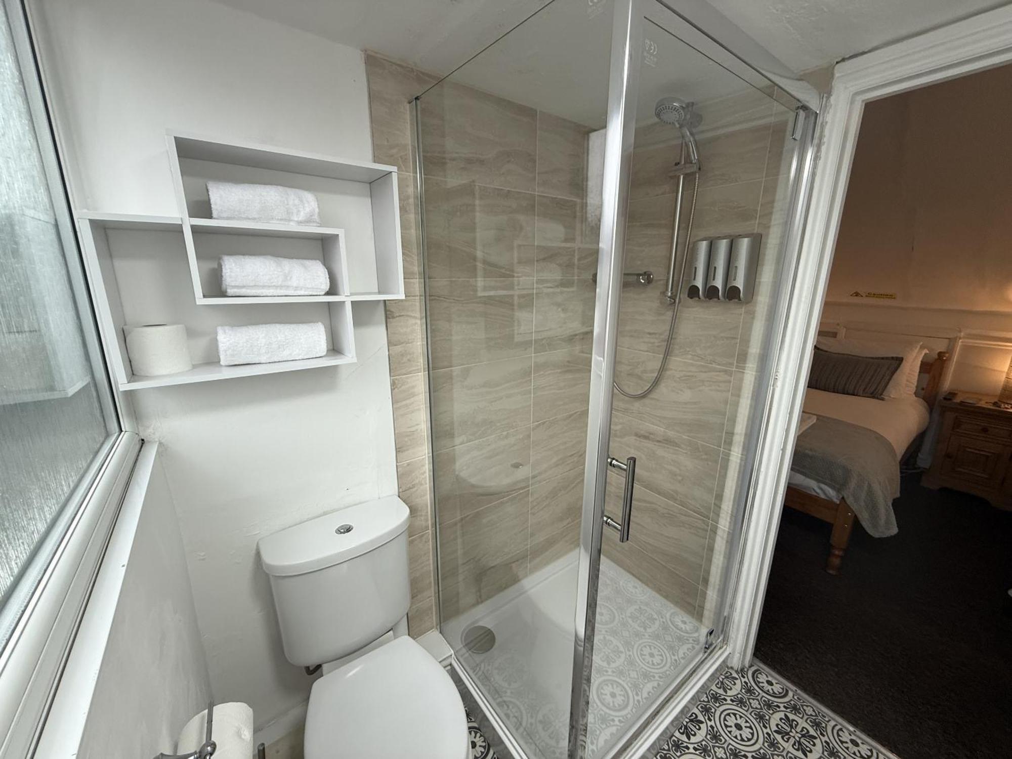 Standard Triple Room,1731406871:JPEG