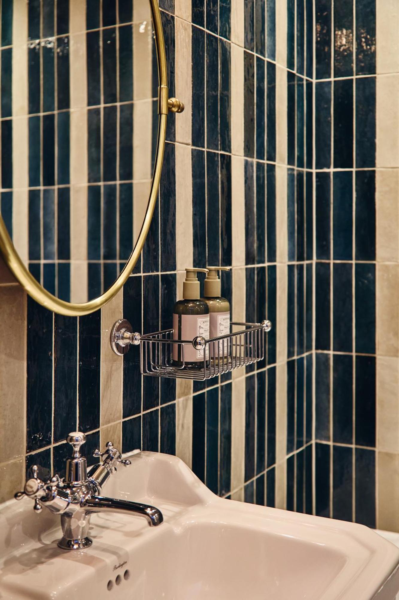 Standard Double Room,1739358699:JPEG