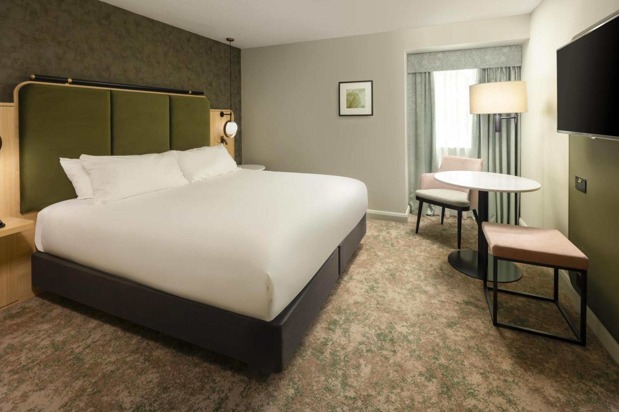 King Guest Room,1739362495:JPEG