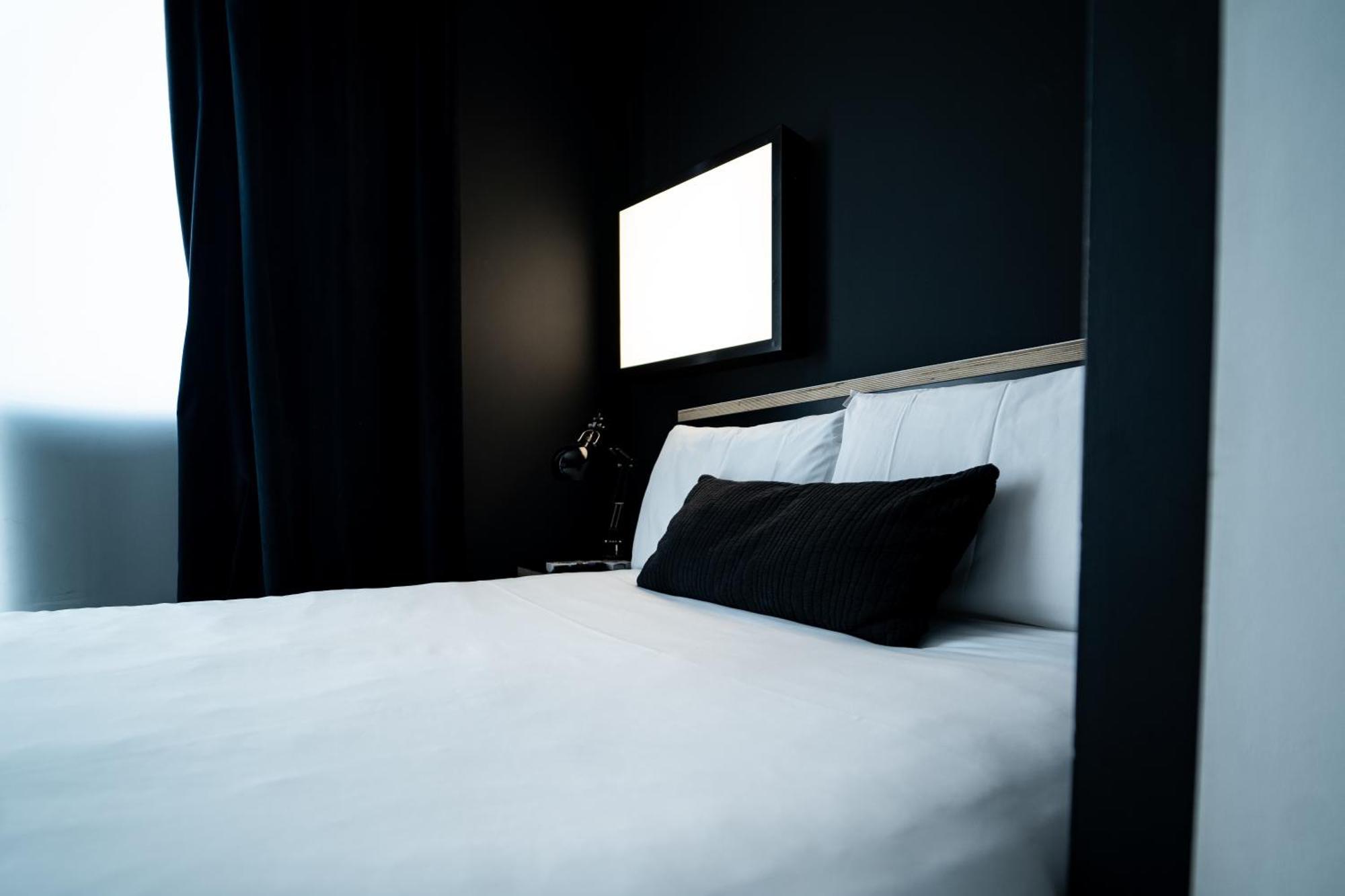 Small Double Room,1739473285:JPEG