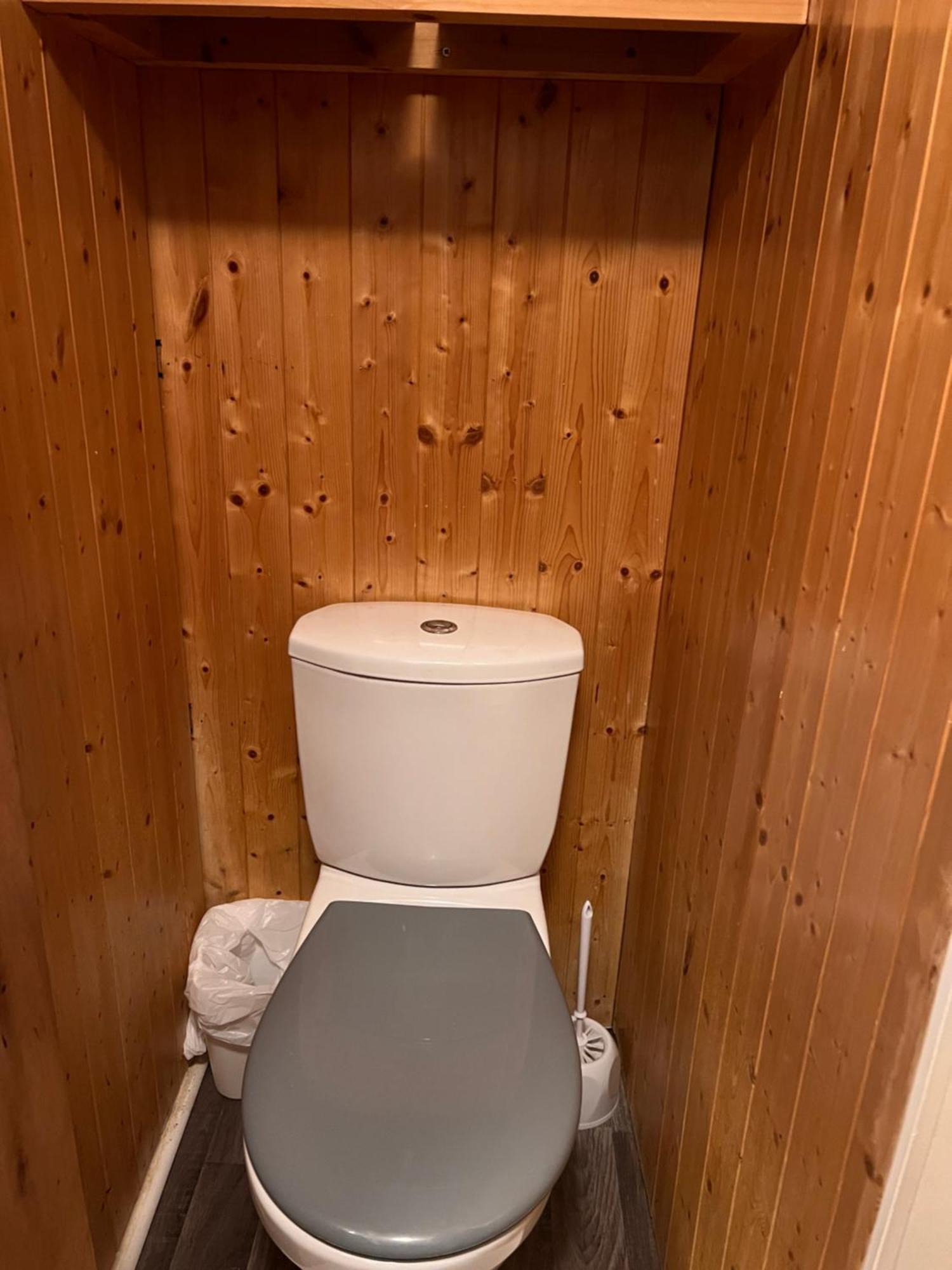 Standard Twin Room with Shared Bathroom,1739481960:JPEG