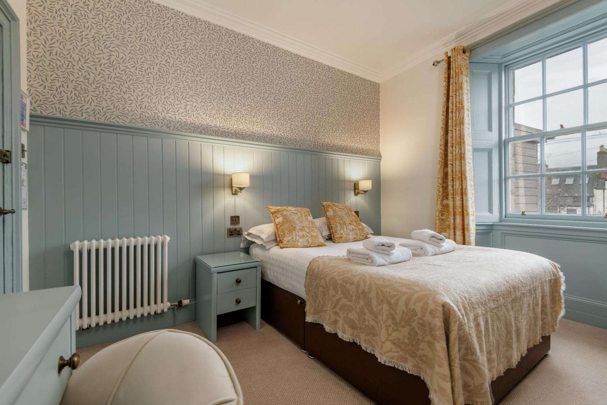 Standard Double Room,1742573023:JPEG