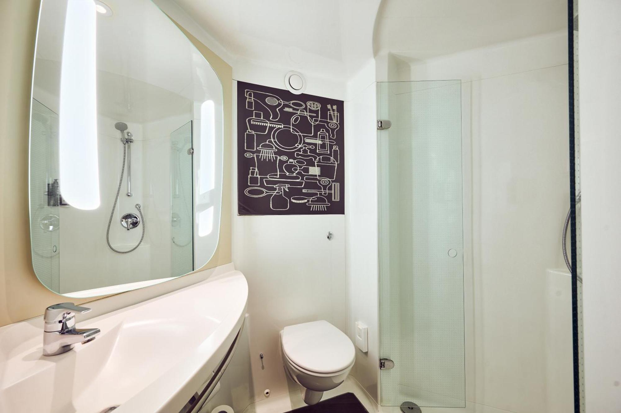 Quadruple Room,1742573359:JPEG