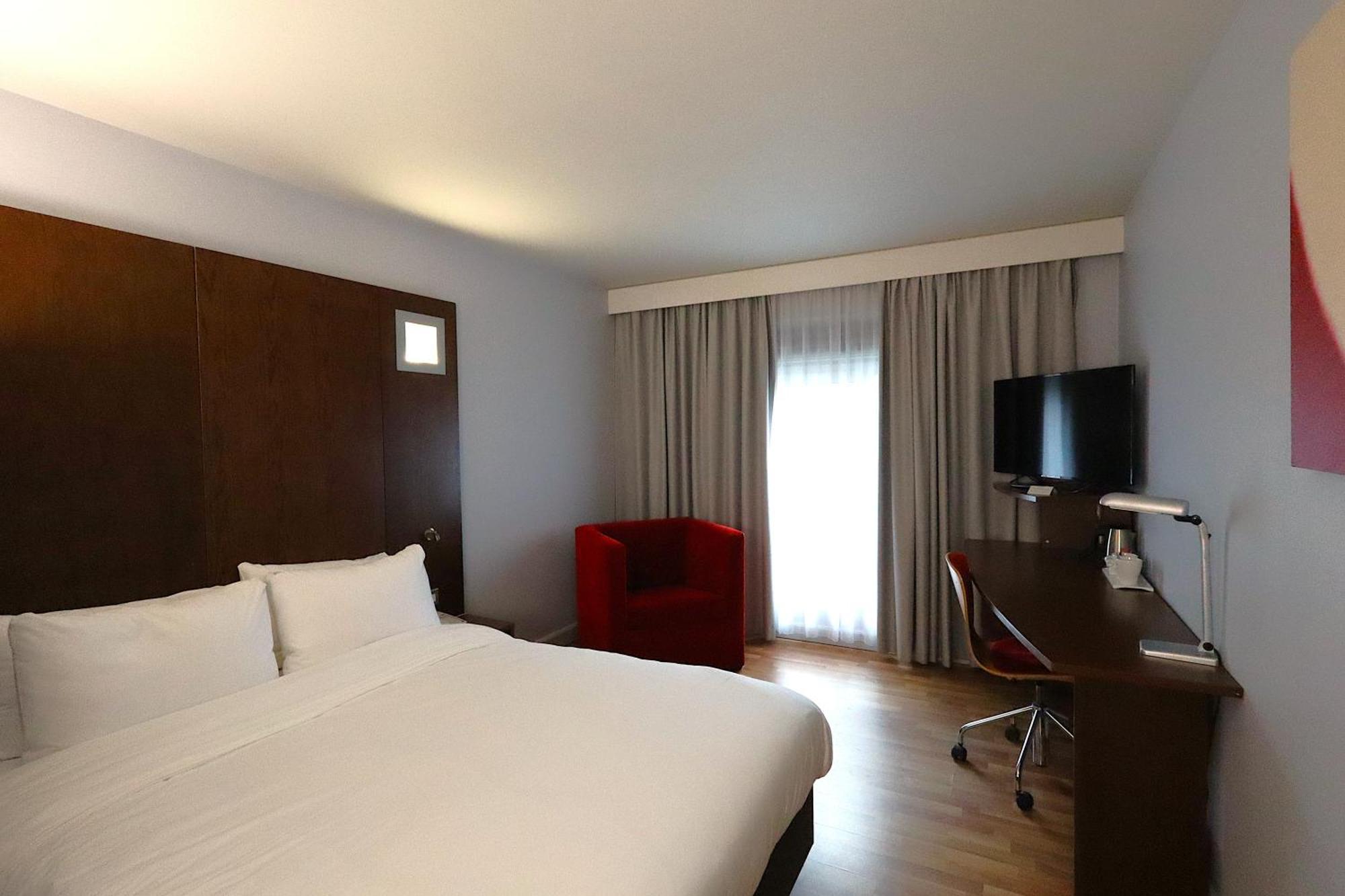 Standard Room,1742575073:JPEG