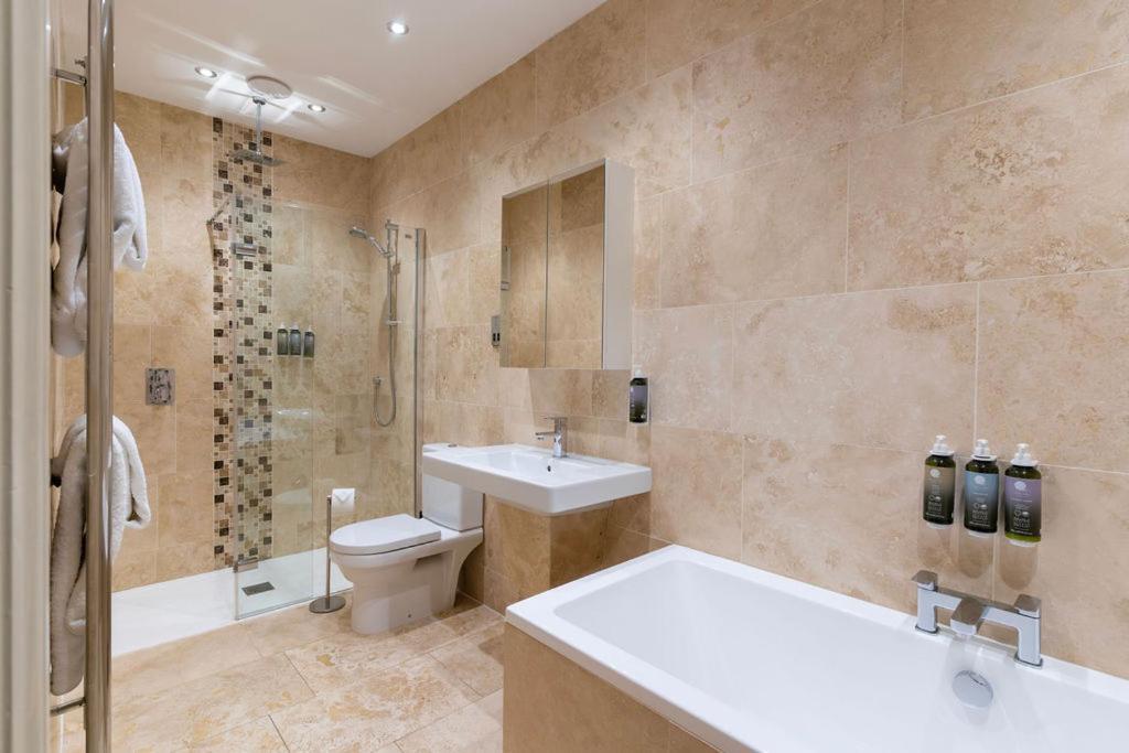 Suite with River View