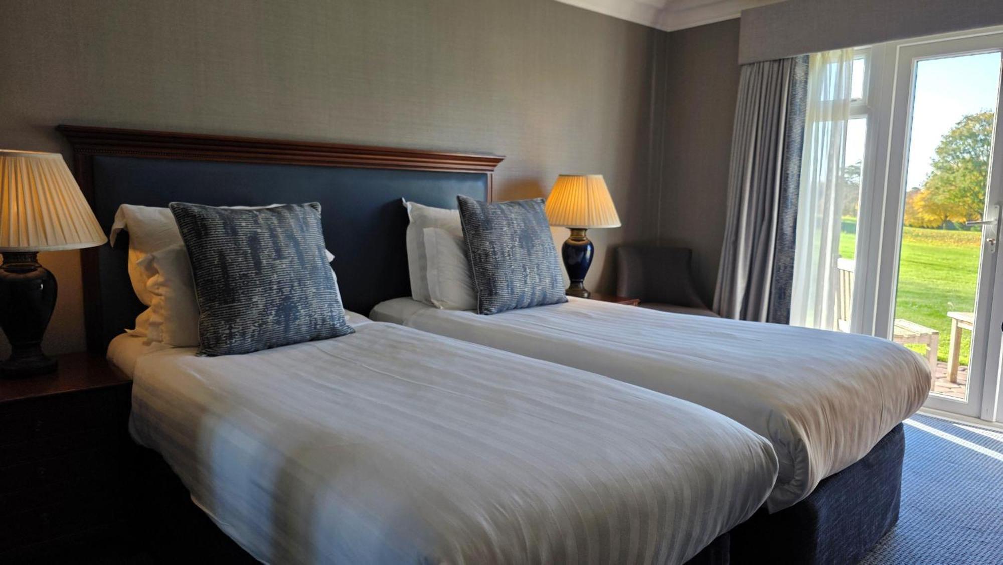 Deluxe Twin Room with View,1742645877:JPEG