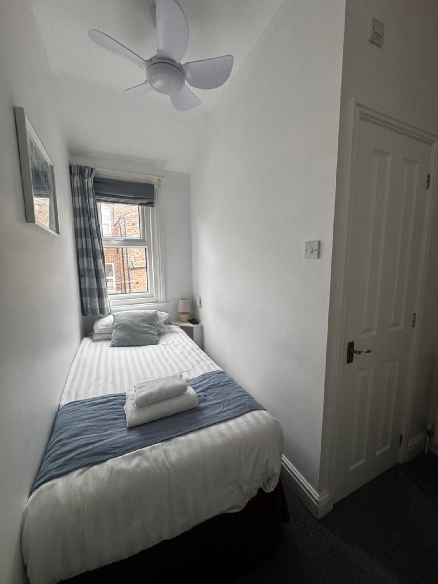 Single Room with Shower,1742711865:JPEG