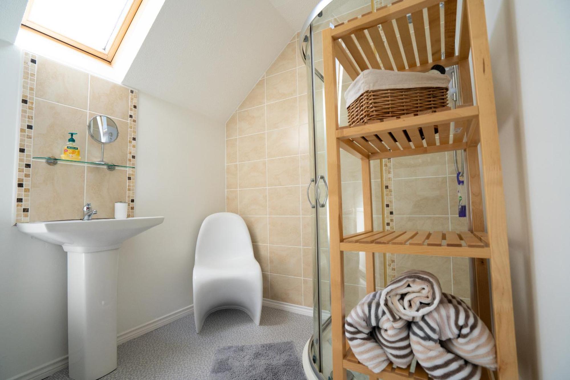 Double Room,1742728960:JPEG