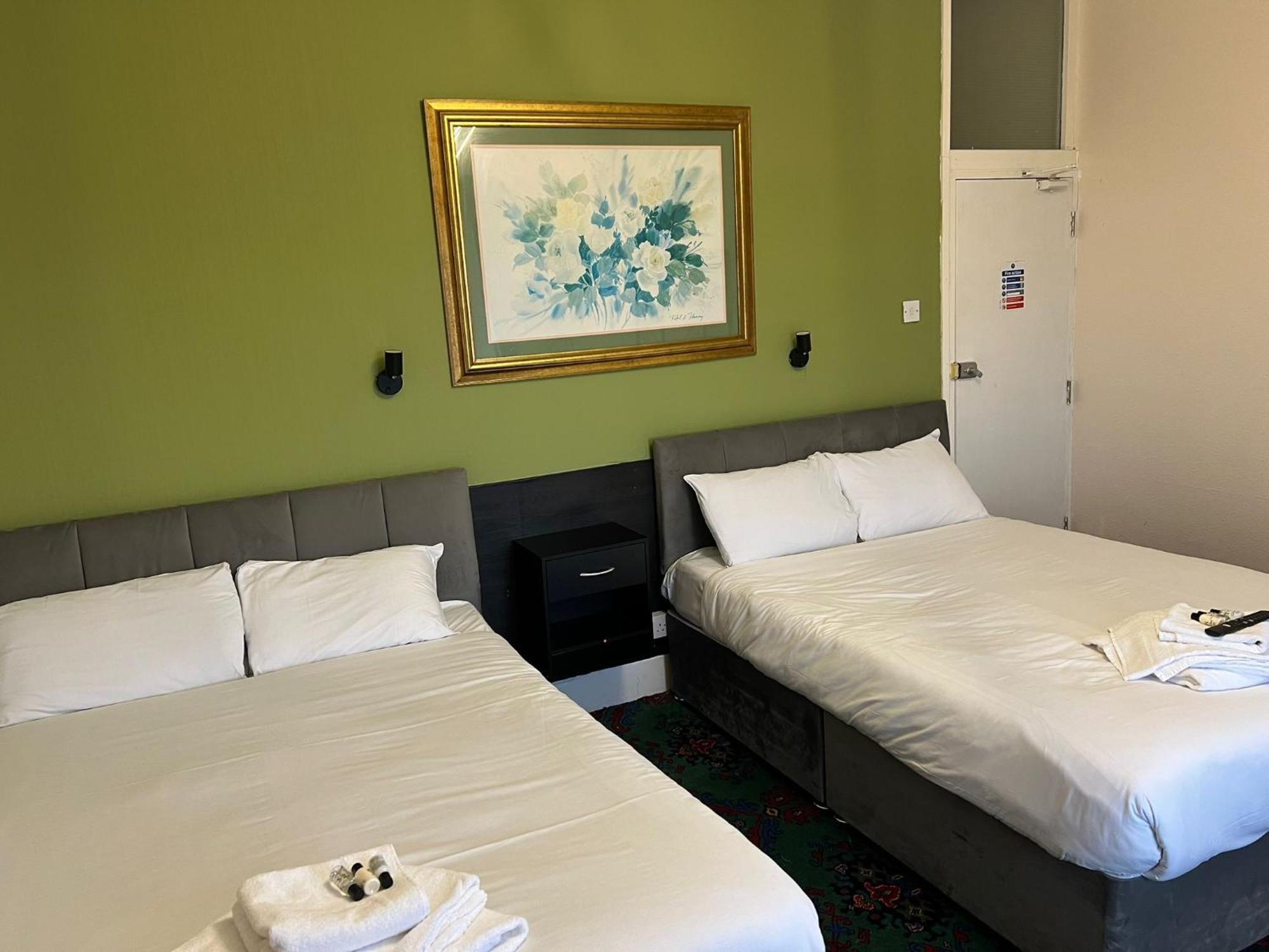 Quadruple Room with Sea View