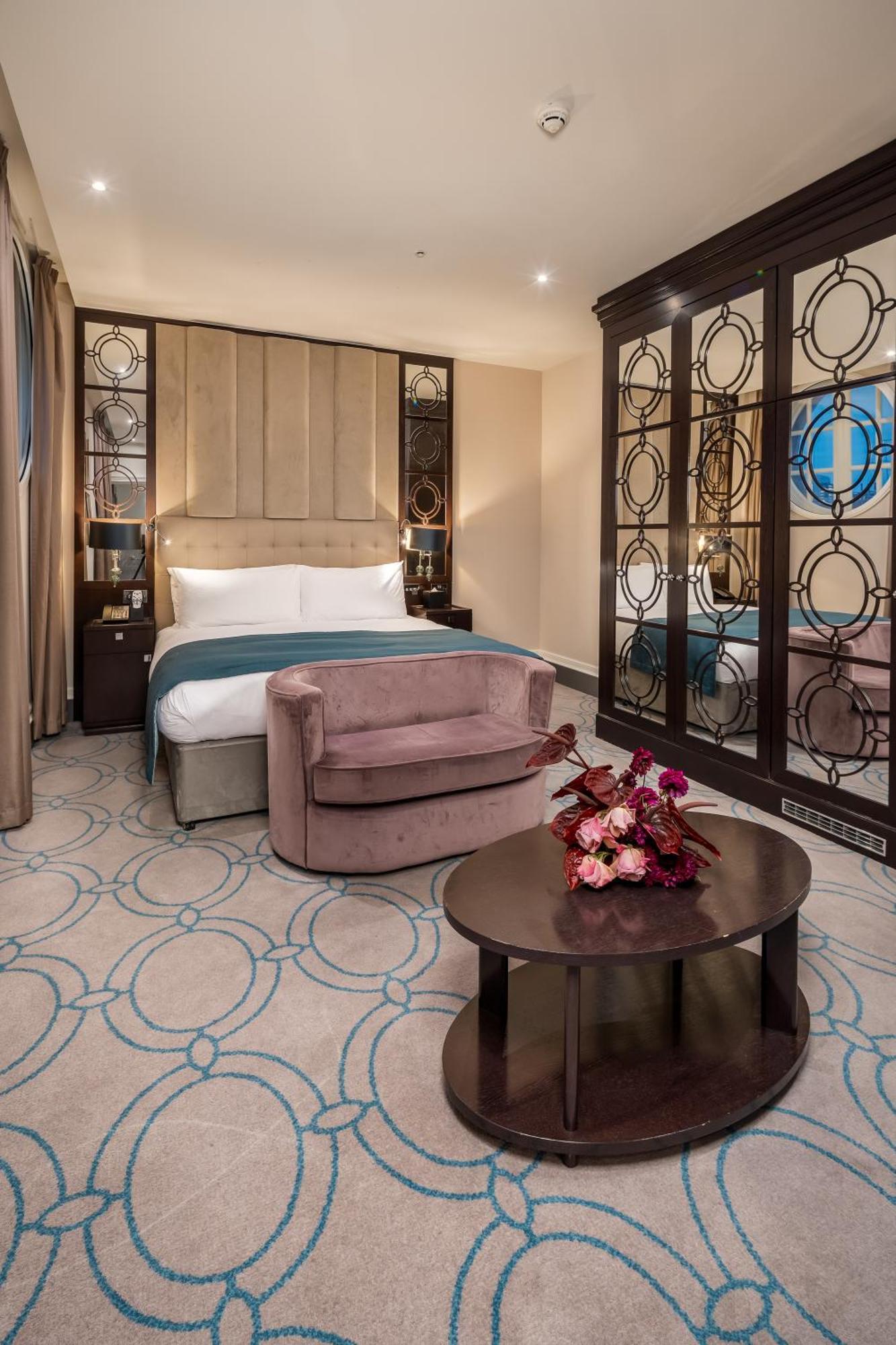 Shoreditch Suite