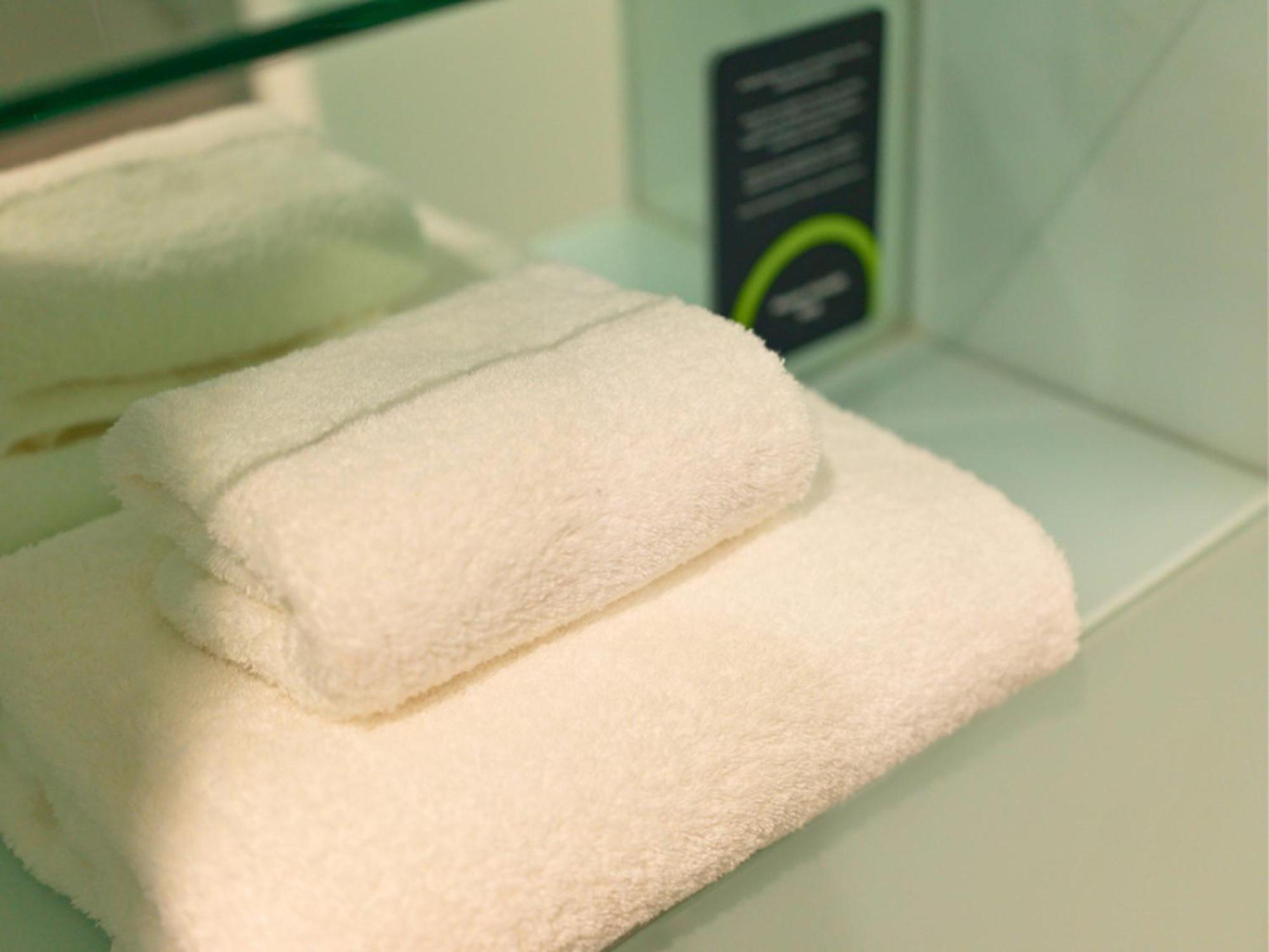 Twin Room,1746846052:JPEG