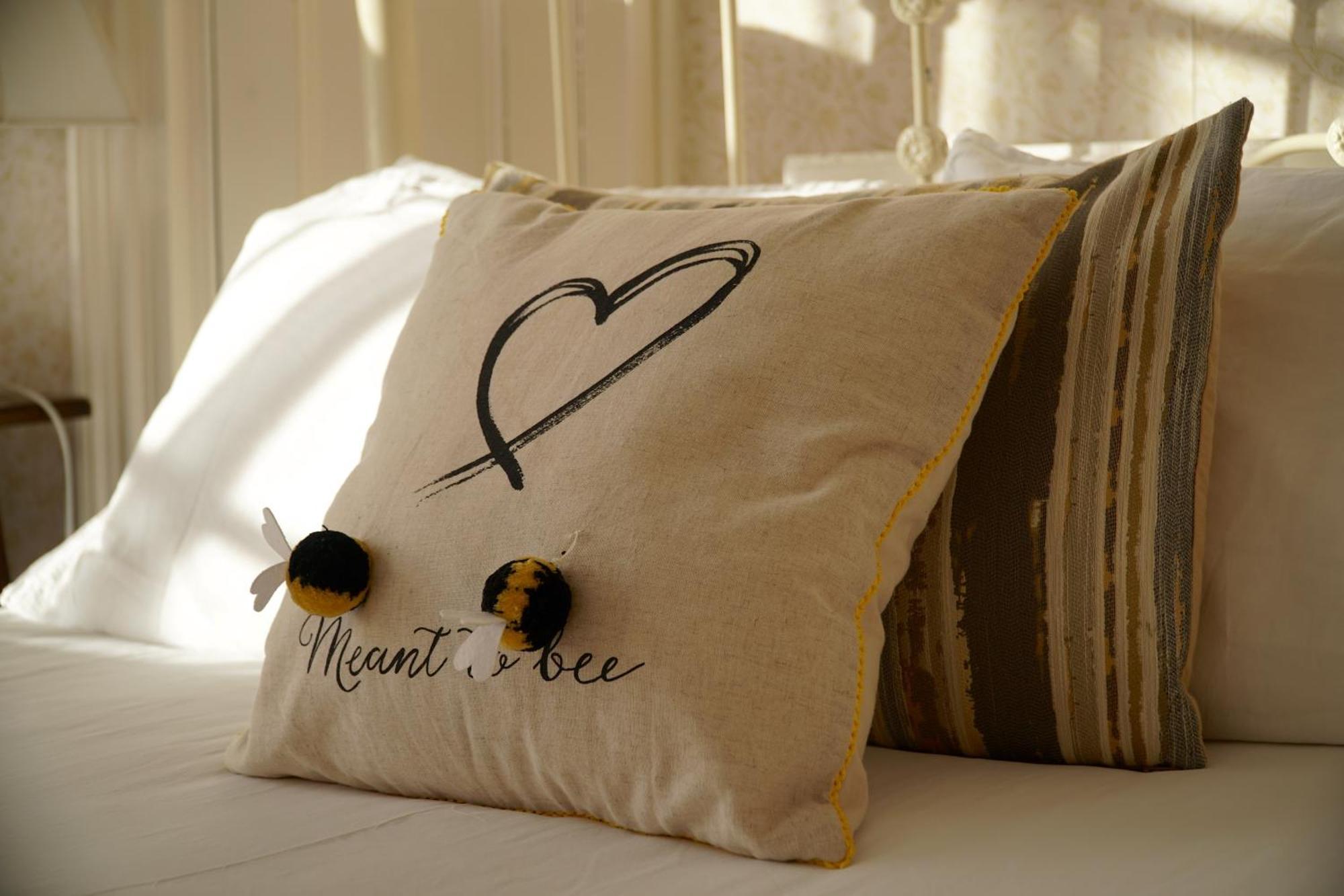 Deluxe King Room,1746920959:JPEG