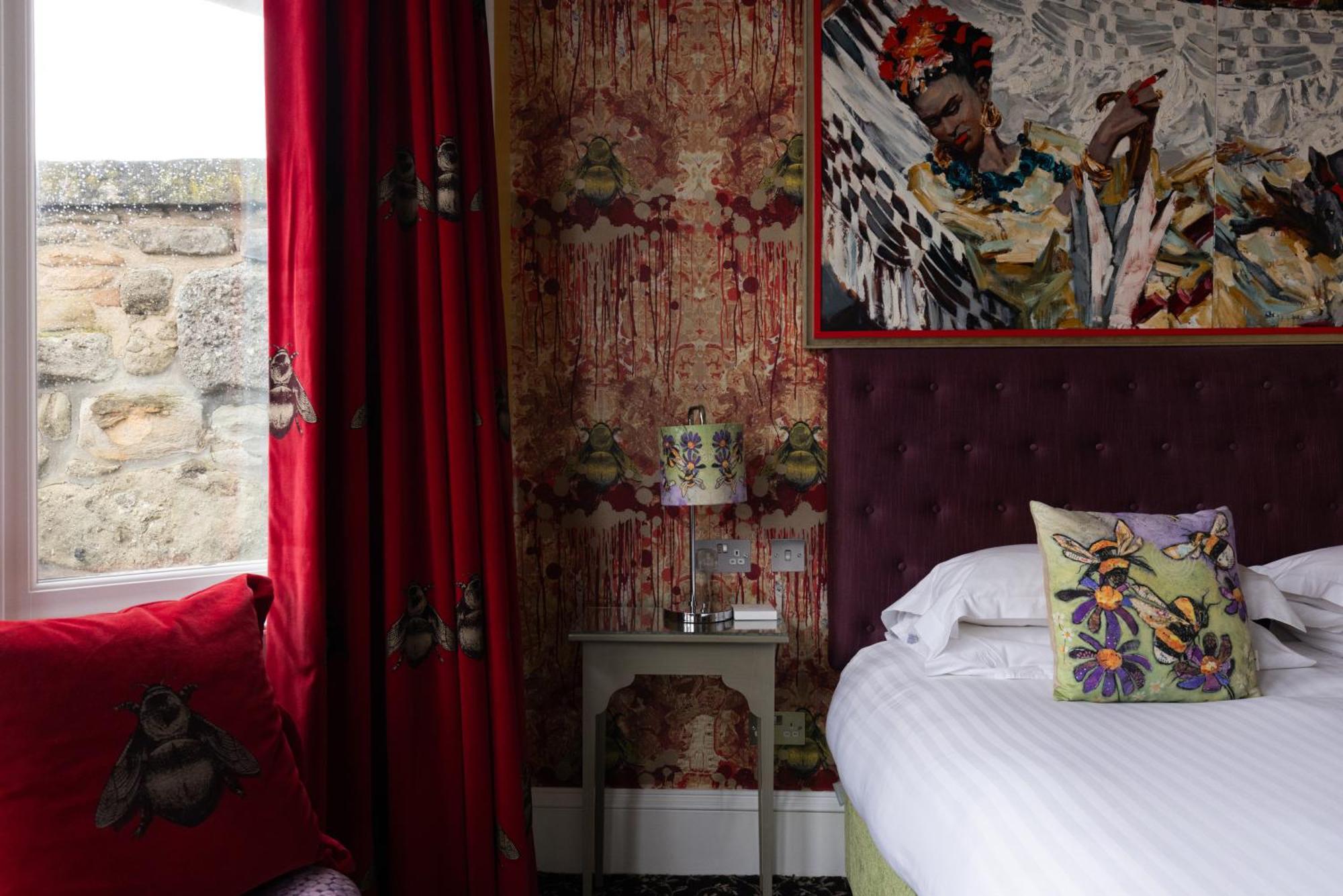 Large Double Room Third Floor,1756556681:JPEG