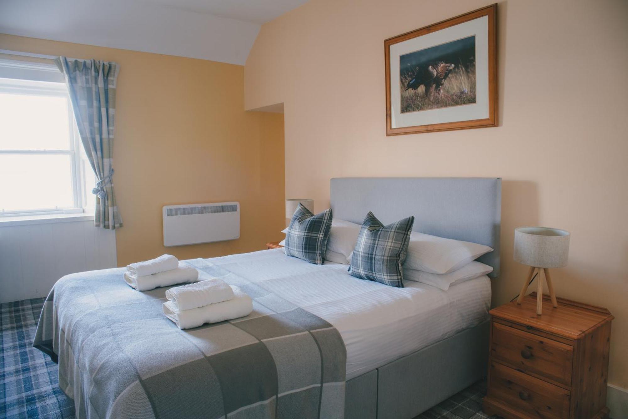 Family Suite (5 Adults),1758280483:JPEG