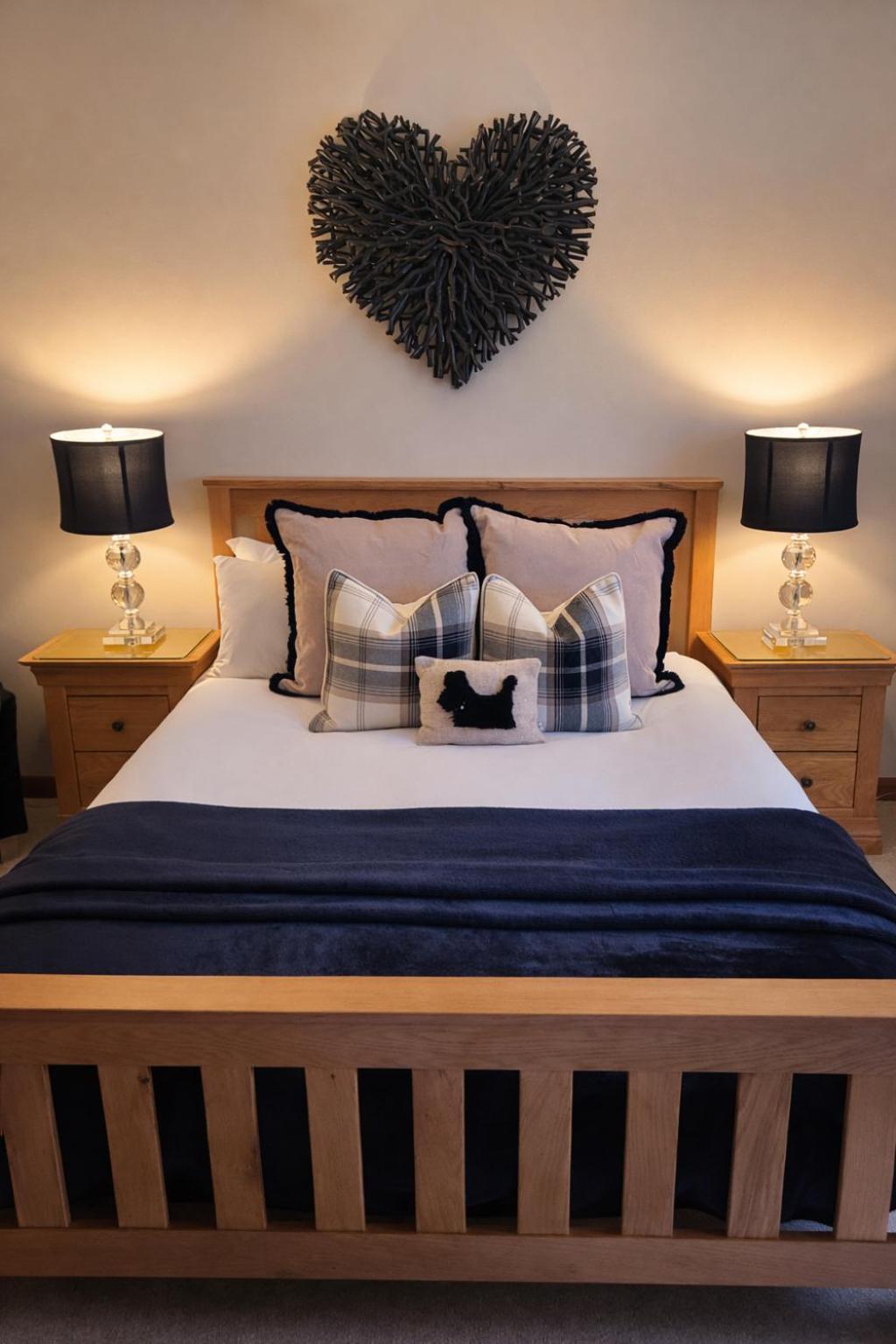 King Room,1758373172:JPEG