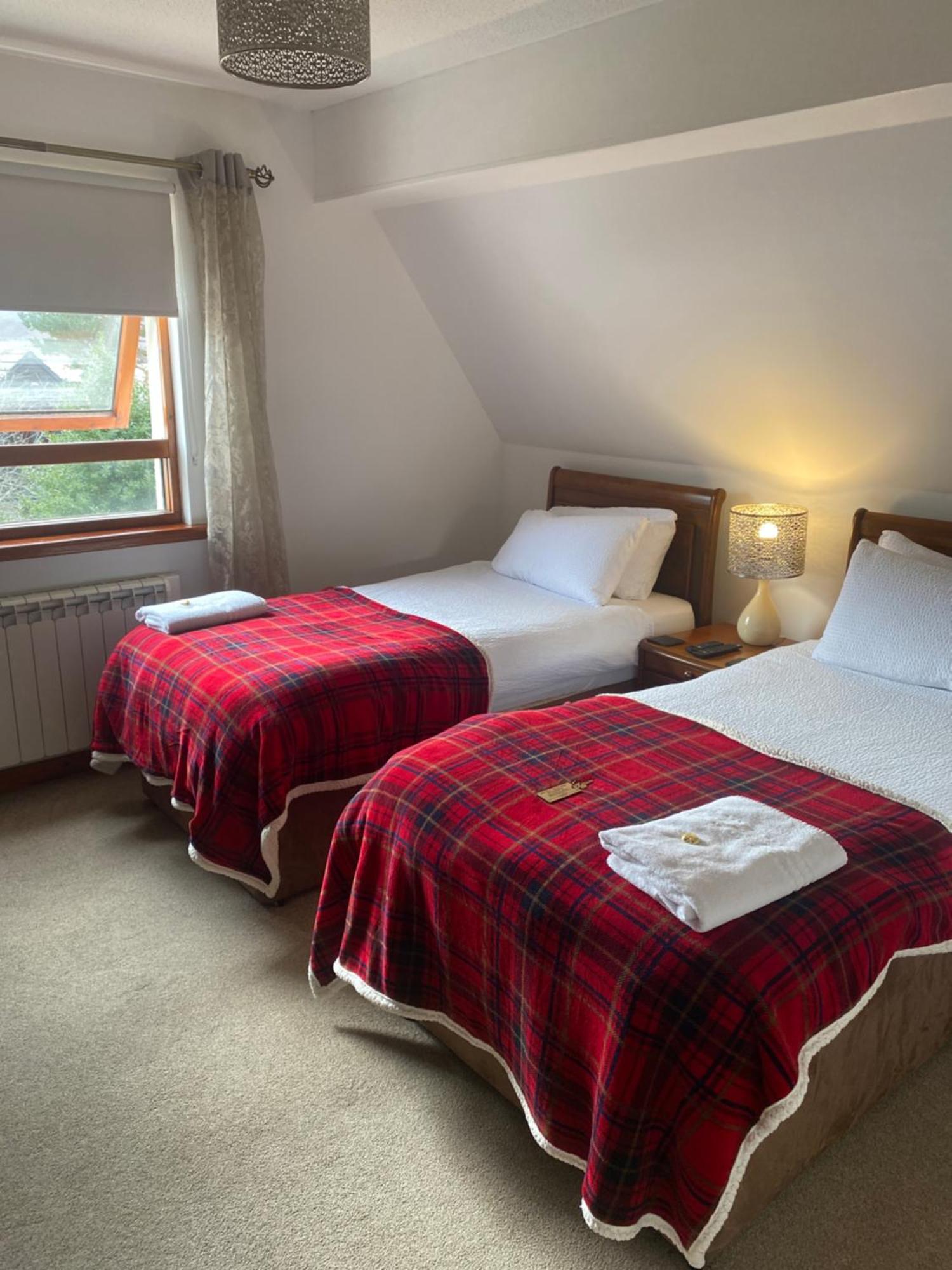 Twin Room with Sea View,1758469461:JPEG