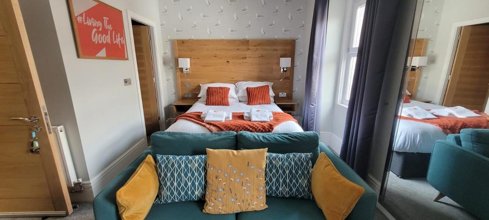 Deluxe Double Studio,1758637279:JPEG