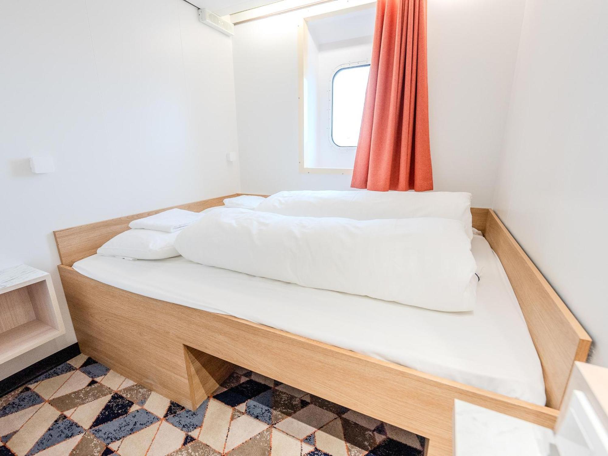 Standard double bed cabin sea view,1758899797:JPEG