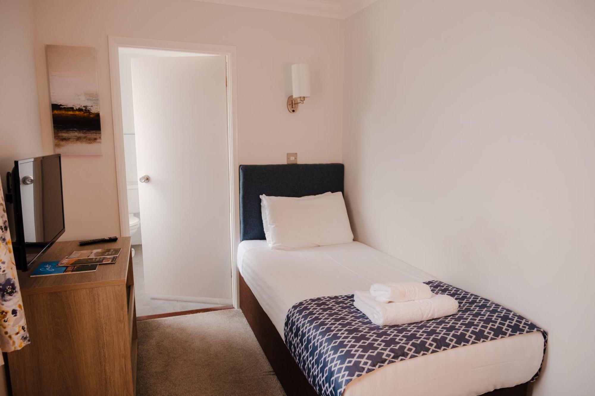 Single Room,1765329020:JPEG