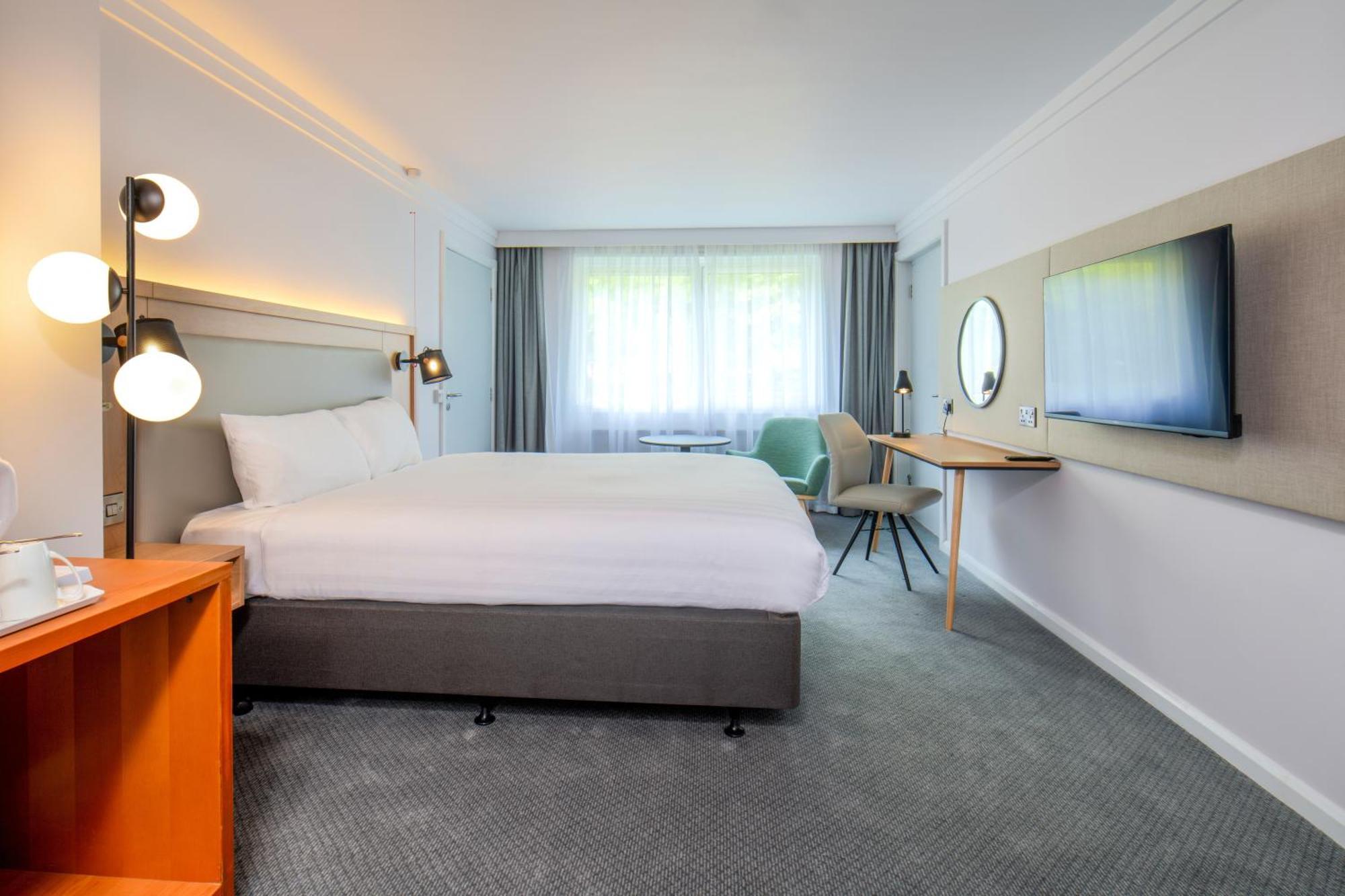 Standard King Room