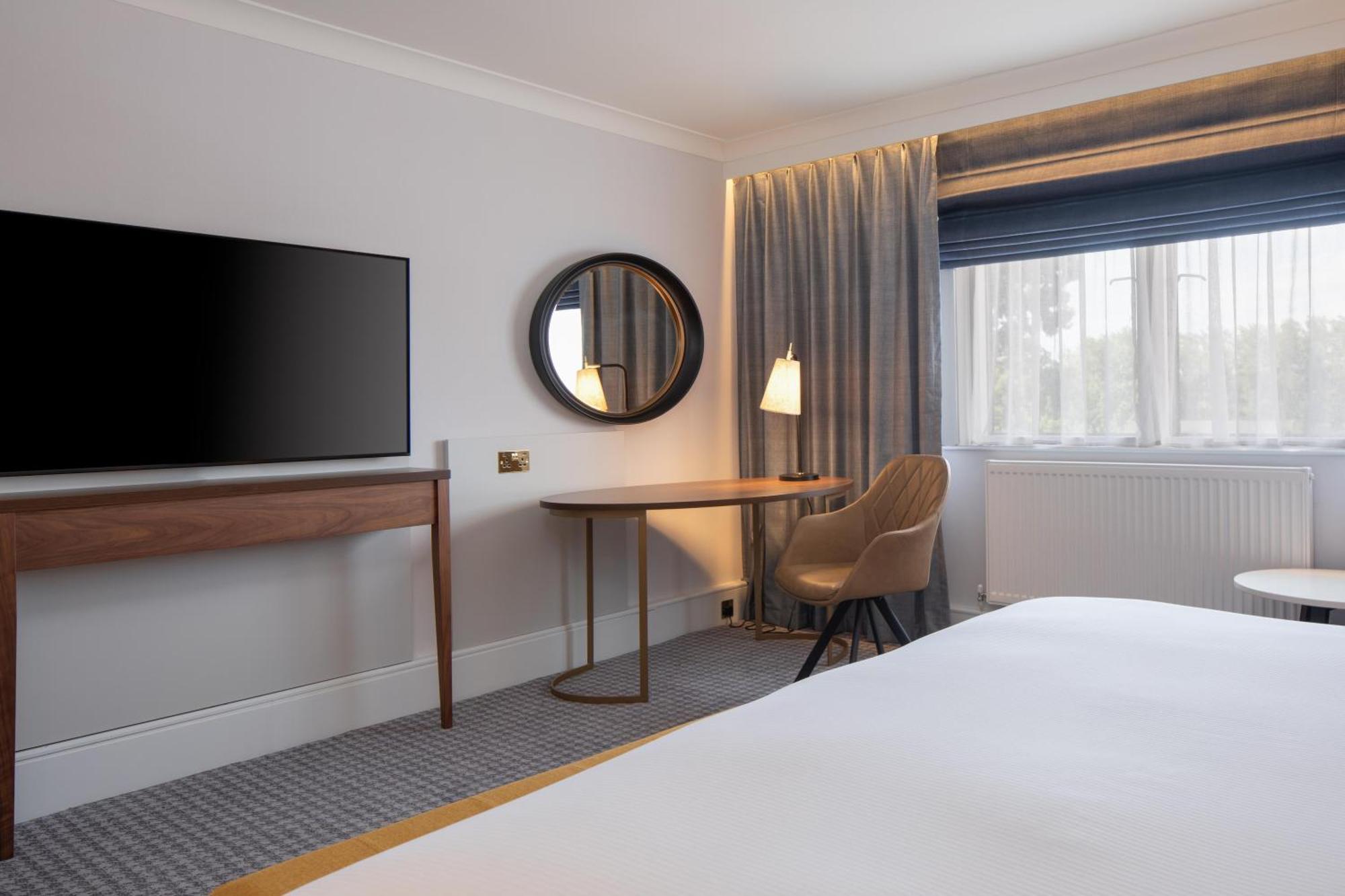 Deluxe King Room,1765794969:JPEG