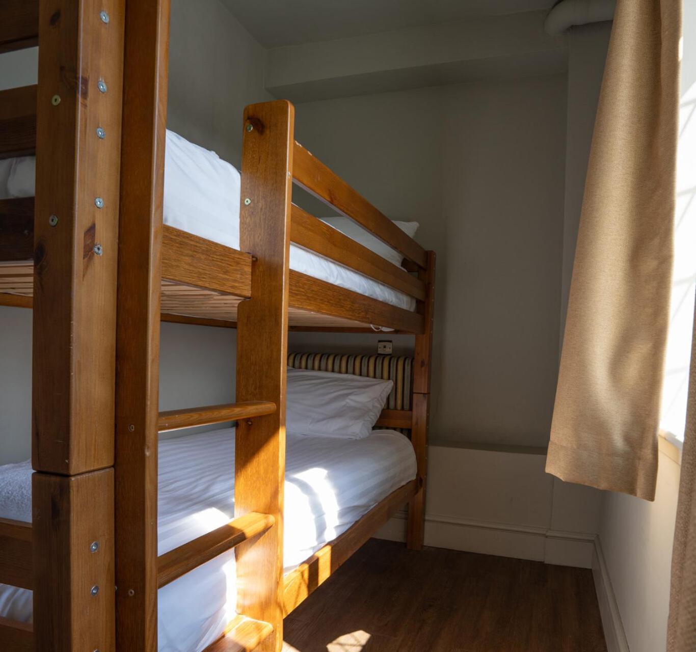 Standard Quadruple Room,1765874028:JPEG