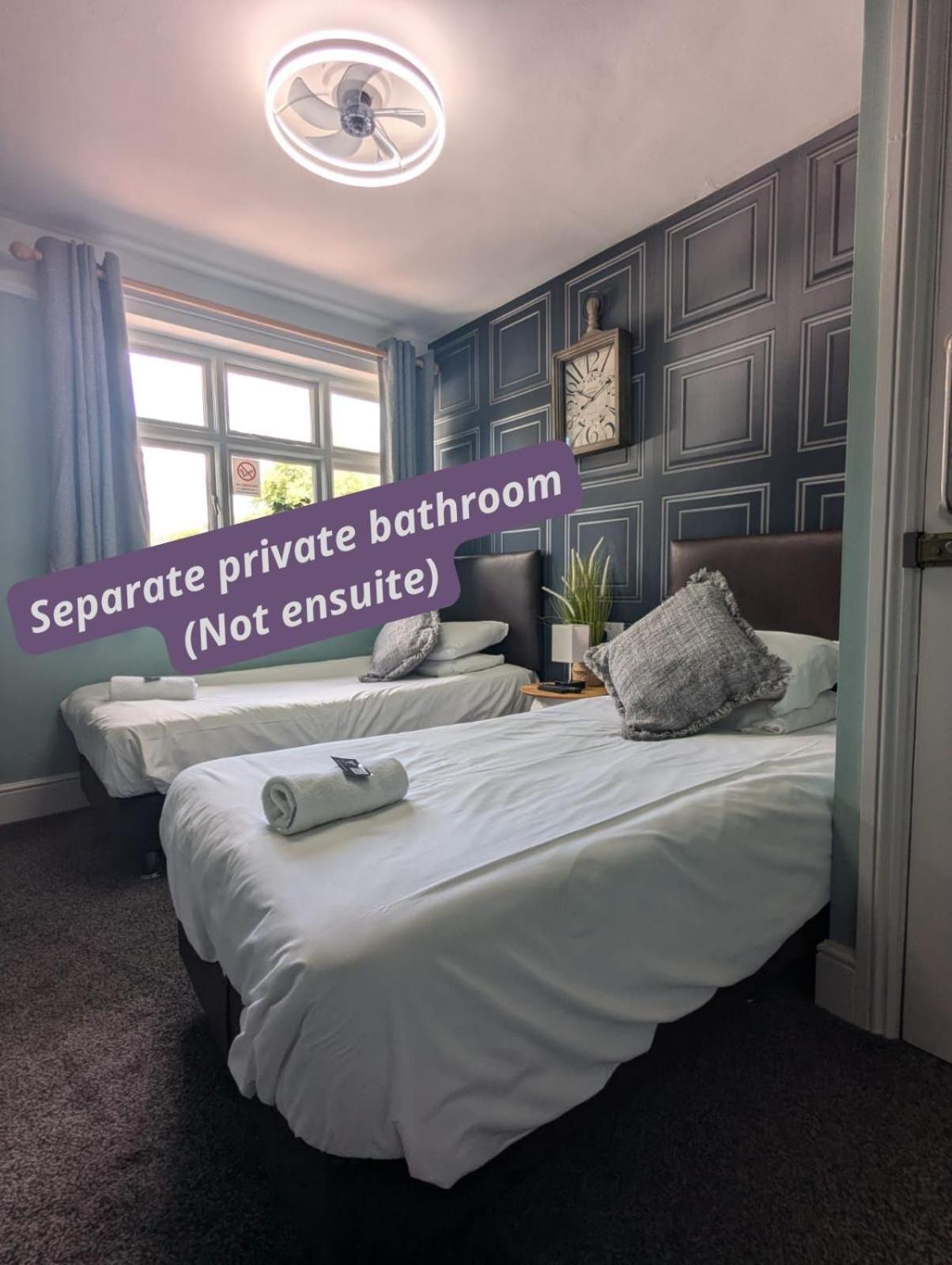 Standard Twin Room