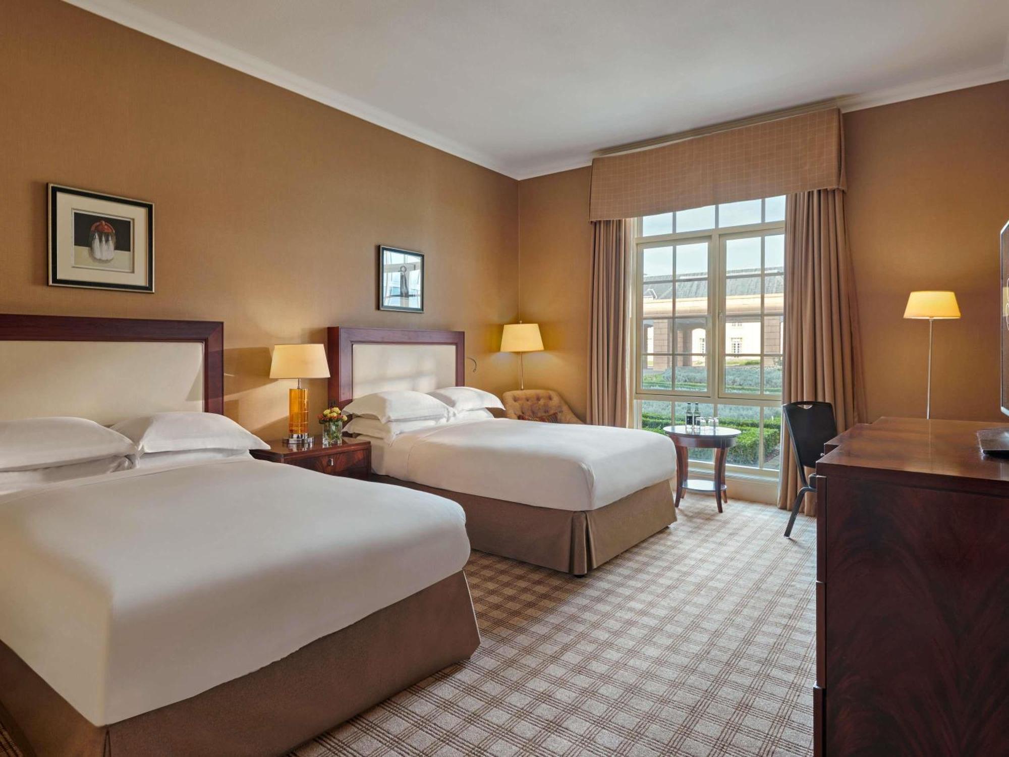 Double Room with Two Double Beds - Disability Access