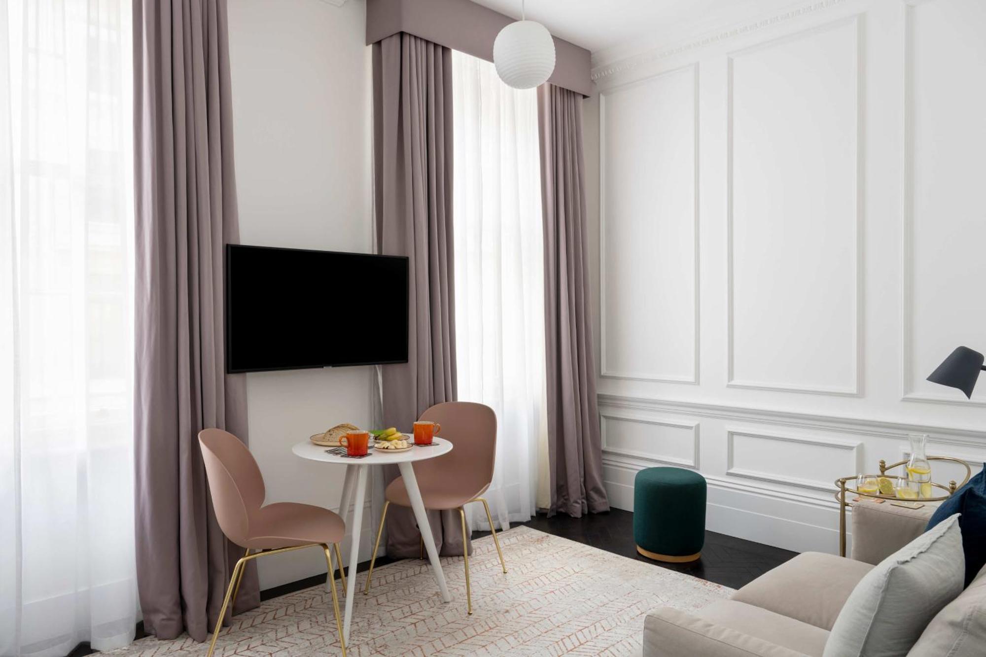 One Bedroom Suite